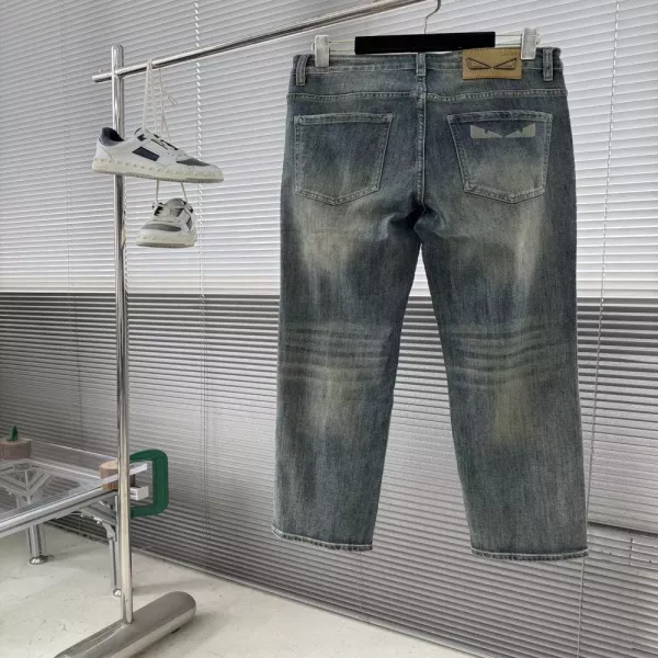 펜디 로고 패턴 워싱 와이드 데님 팬츠