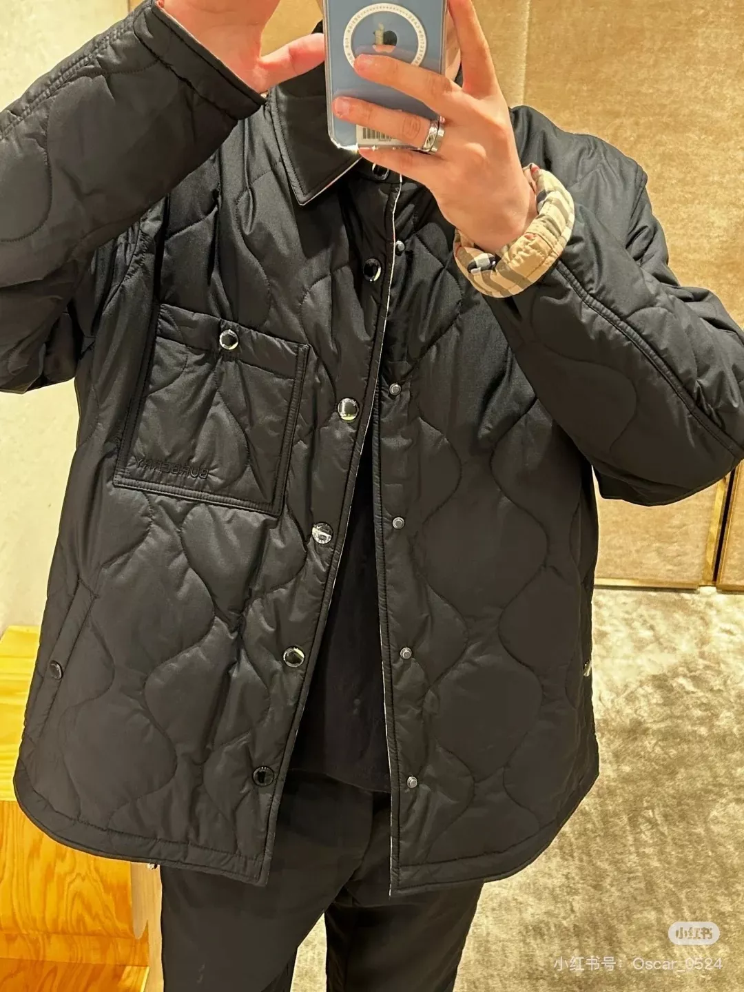 버버리 체크 퀼팅 양면 패딩 셔츠형 재킷 상세 이미지 22