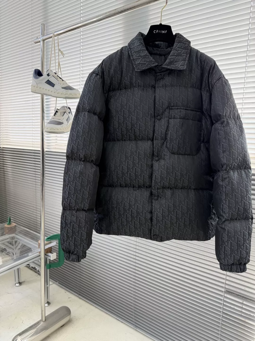 디올 오블리크 올오버 패턴 카라 다운 재킷 상세 이미지 1
