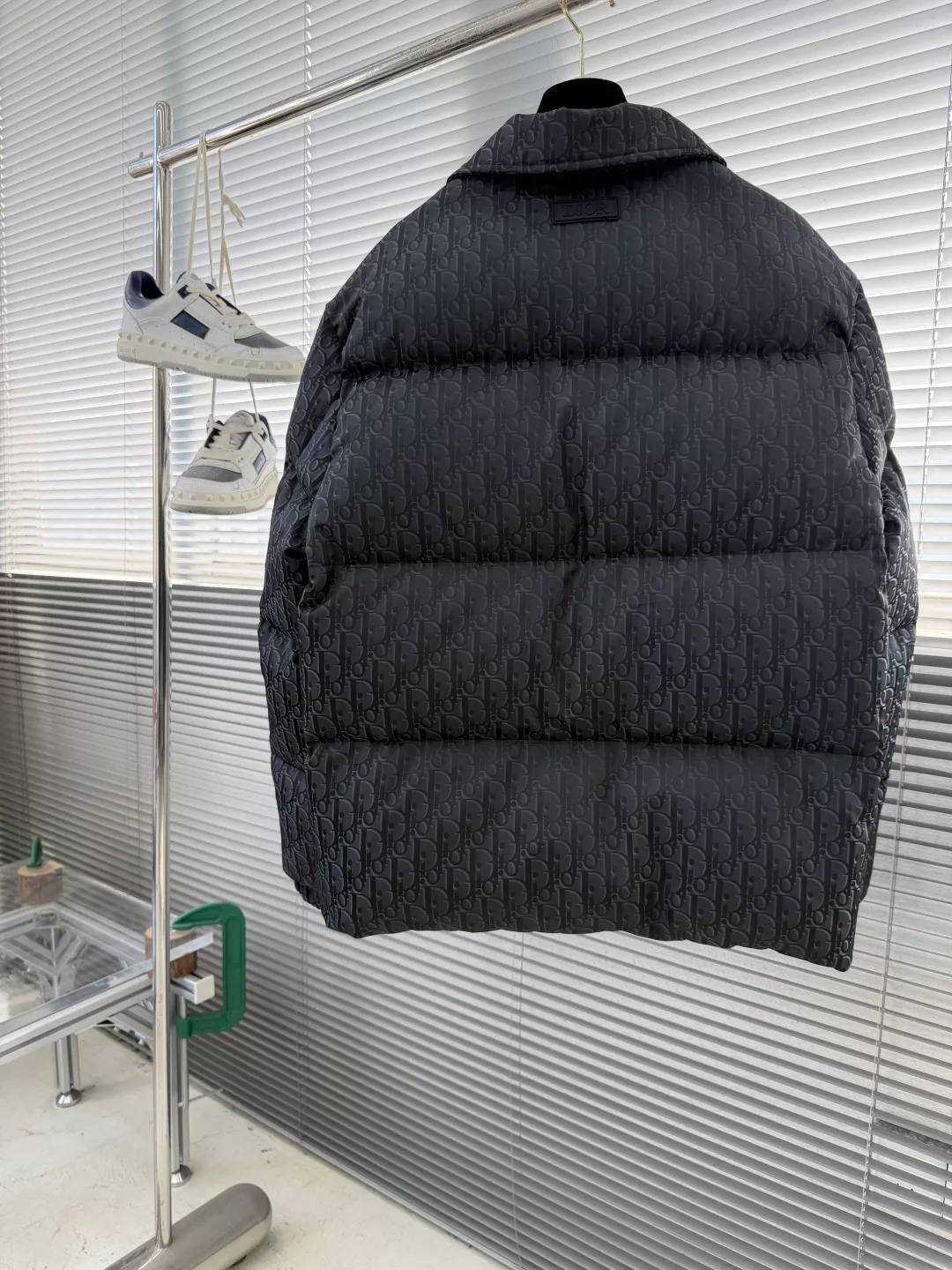 디올 오블리크 올오버 패턴 카라 다운 재킷 상세 이미지 9