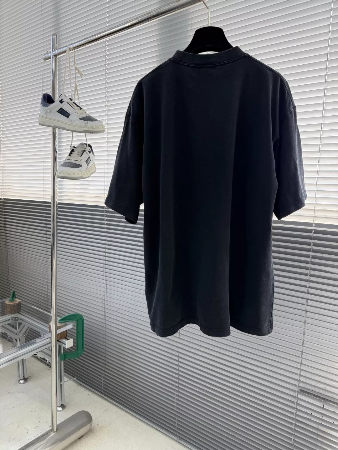 발렌시아가 BB 아이콘 스텐실 프린트 워싱 티셔츠 상세 이미지 8