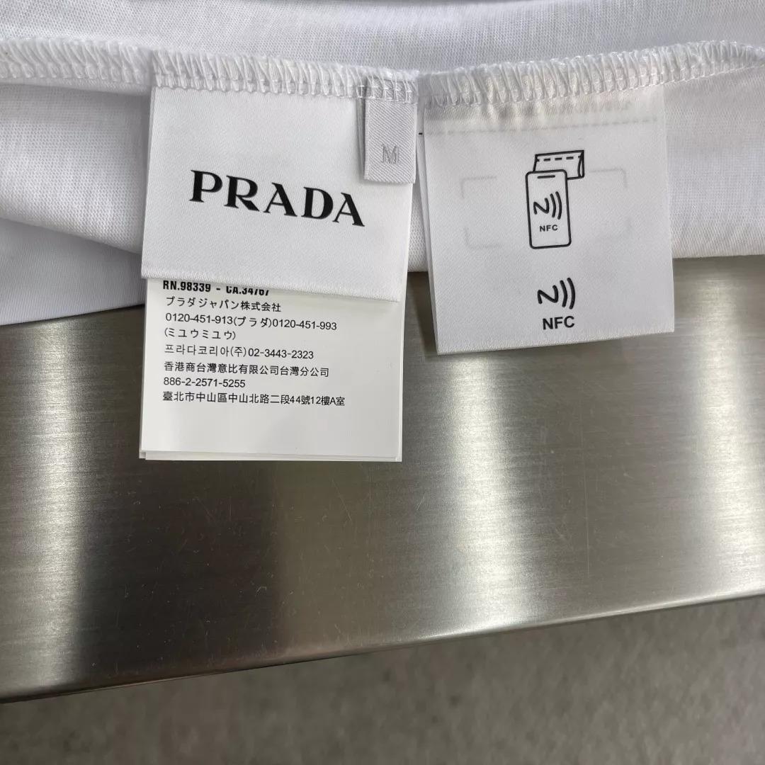 프라다 삼각 로고 포켓 반소매 티셔츠 상세 이미지 7