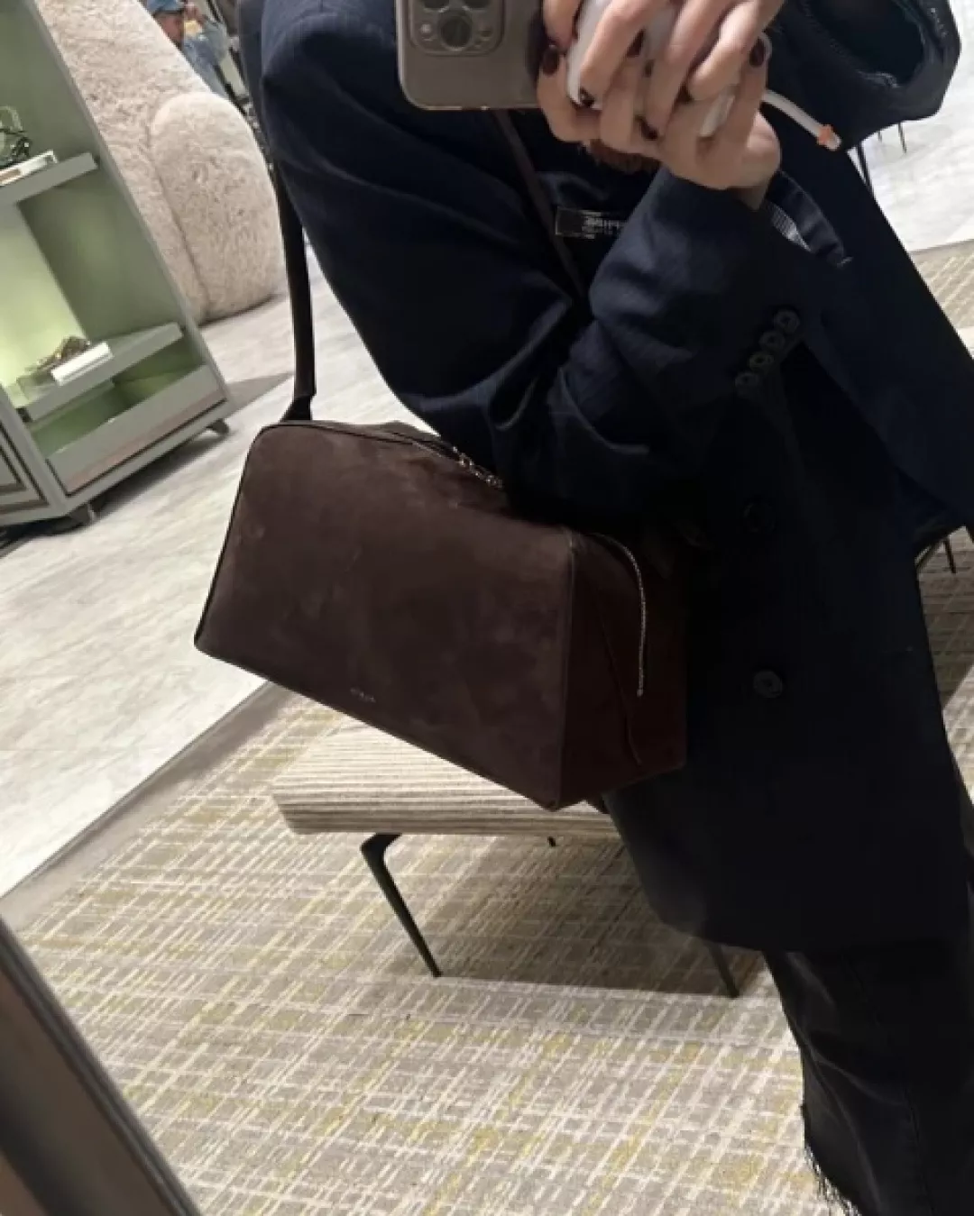 알라이아 르불도그 더블 지퍼 레더 백 상세 이미지 11
