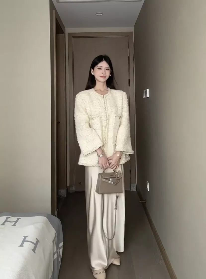 샤넬 다운 충전 트위드 프린지 재킷 상세 이미지 25
