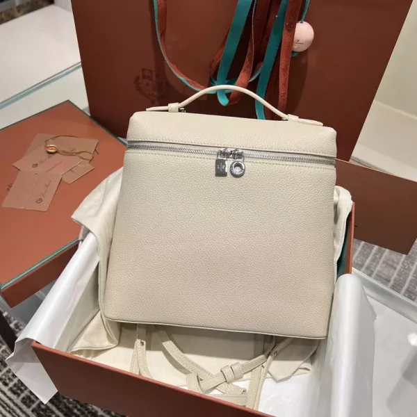 로로피아나 LP19 백팩
