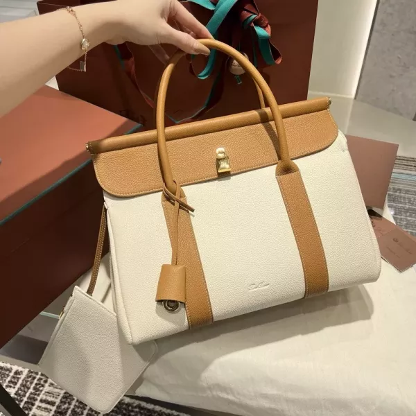 로로피아나 루옴 투톤 레더 락 토트백
