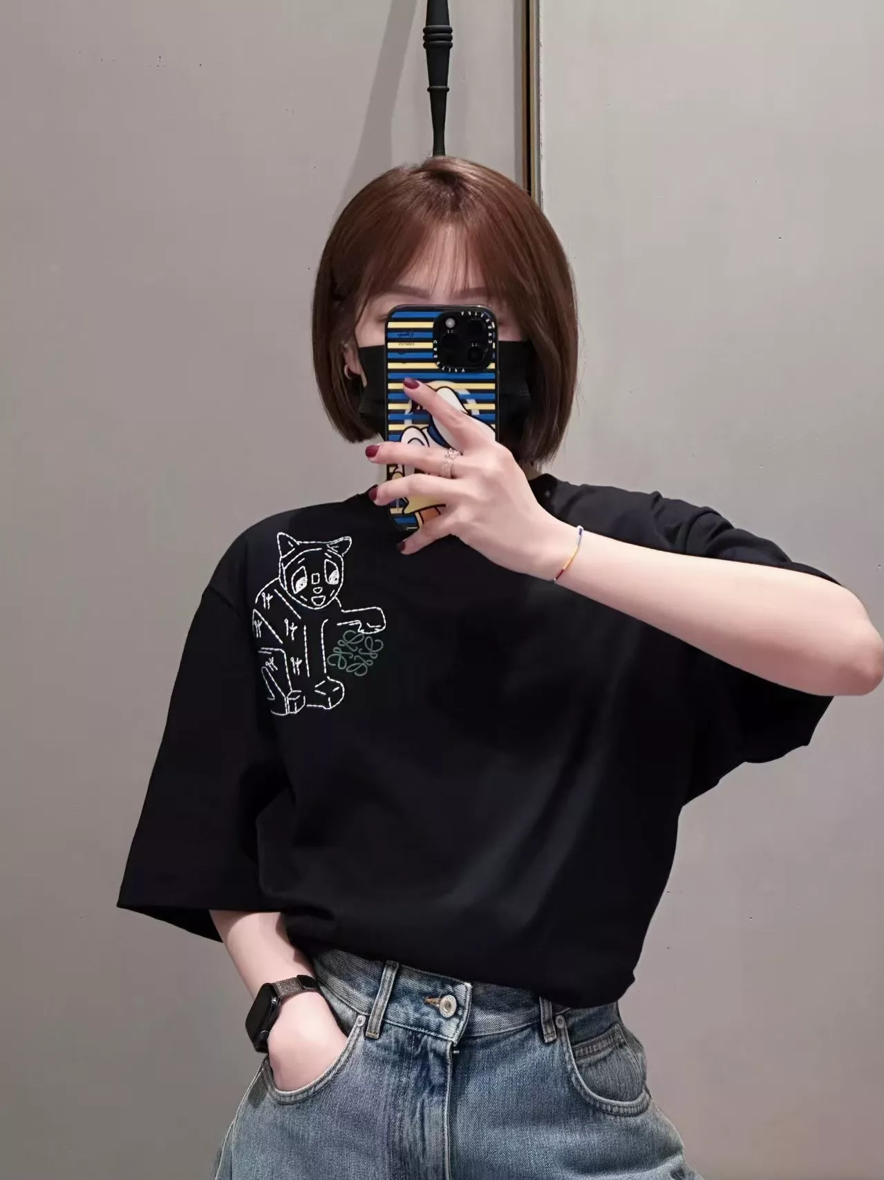 로에베 럭키캣 아나그램 자수 코튼 반소매 티셔츠 상세 이미지 11
