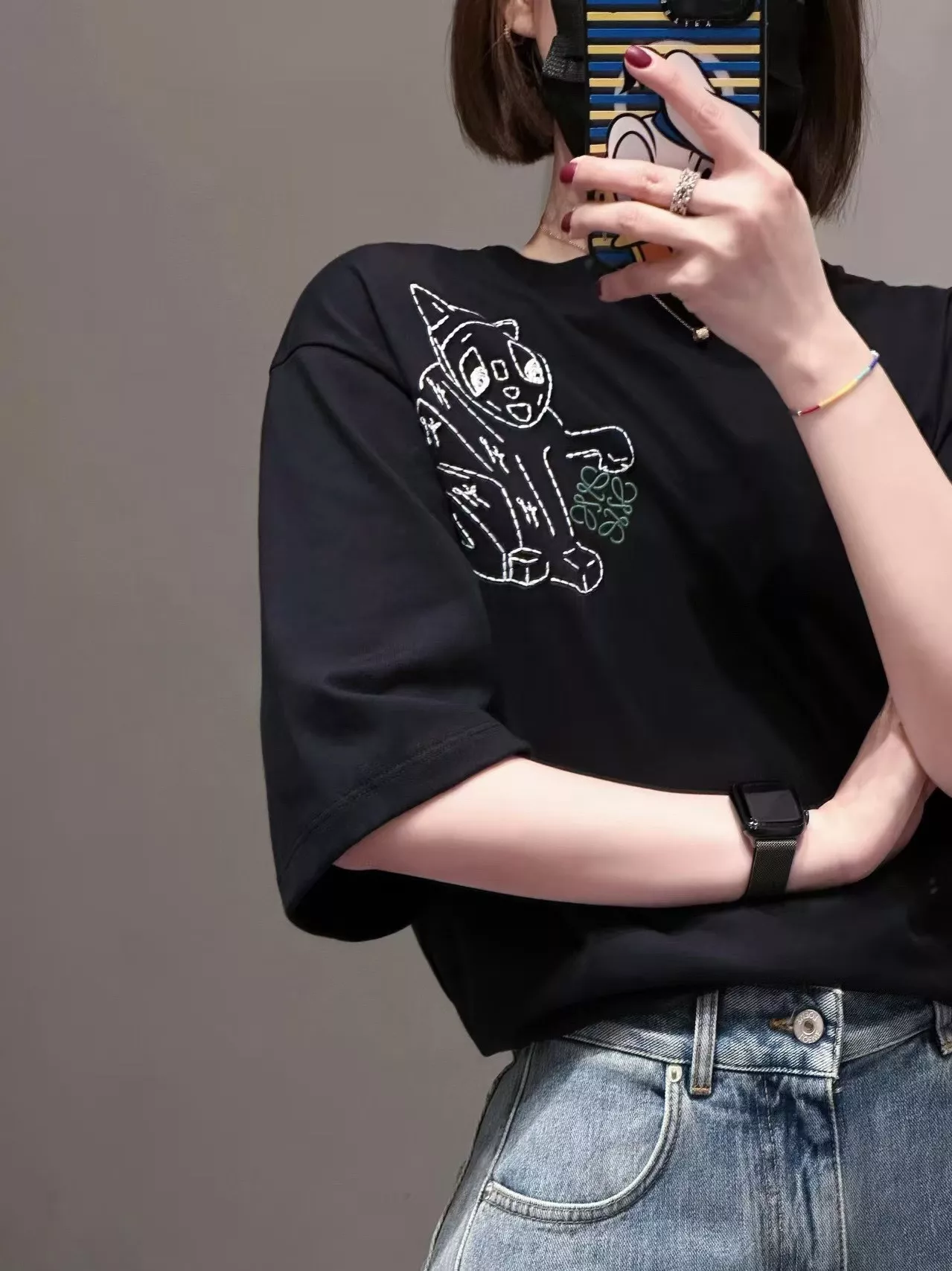 로에베 럭키캣 아나그램 자수 코튼 반소매 티셔츠 상세 이미지 13