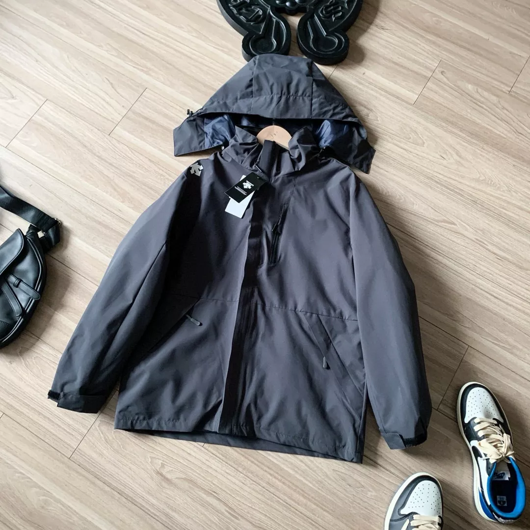 데상트 25SS 아웃도어 3in1 후드 소프트쉘 재킷 상세 이미지 5