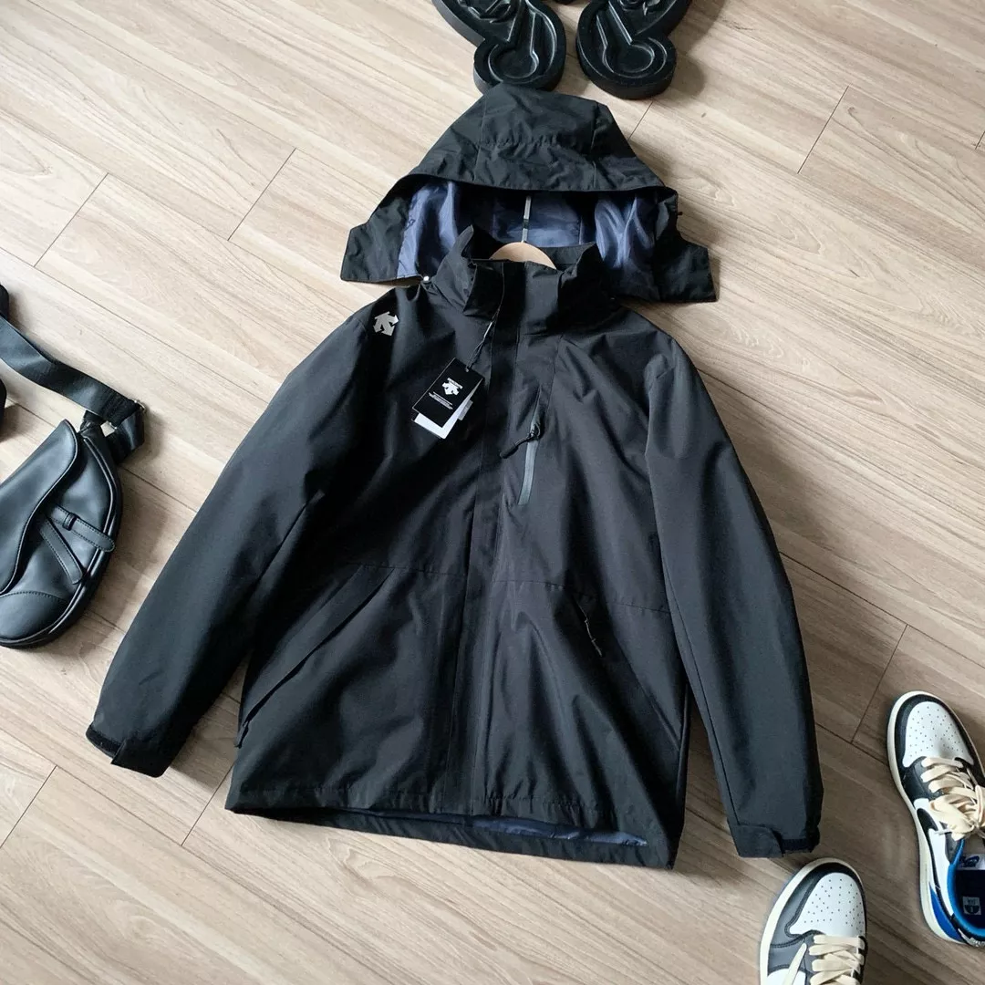 데상트 25SS 아웃도어 3in1 후드 소프트쉘 재킷 상세 이미지 6