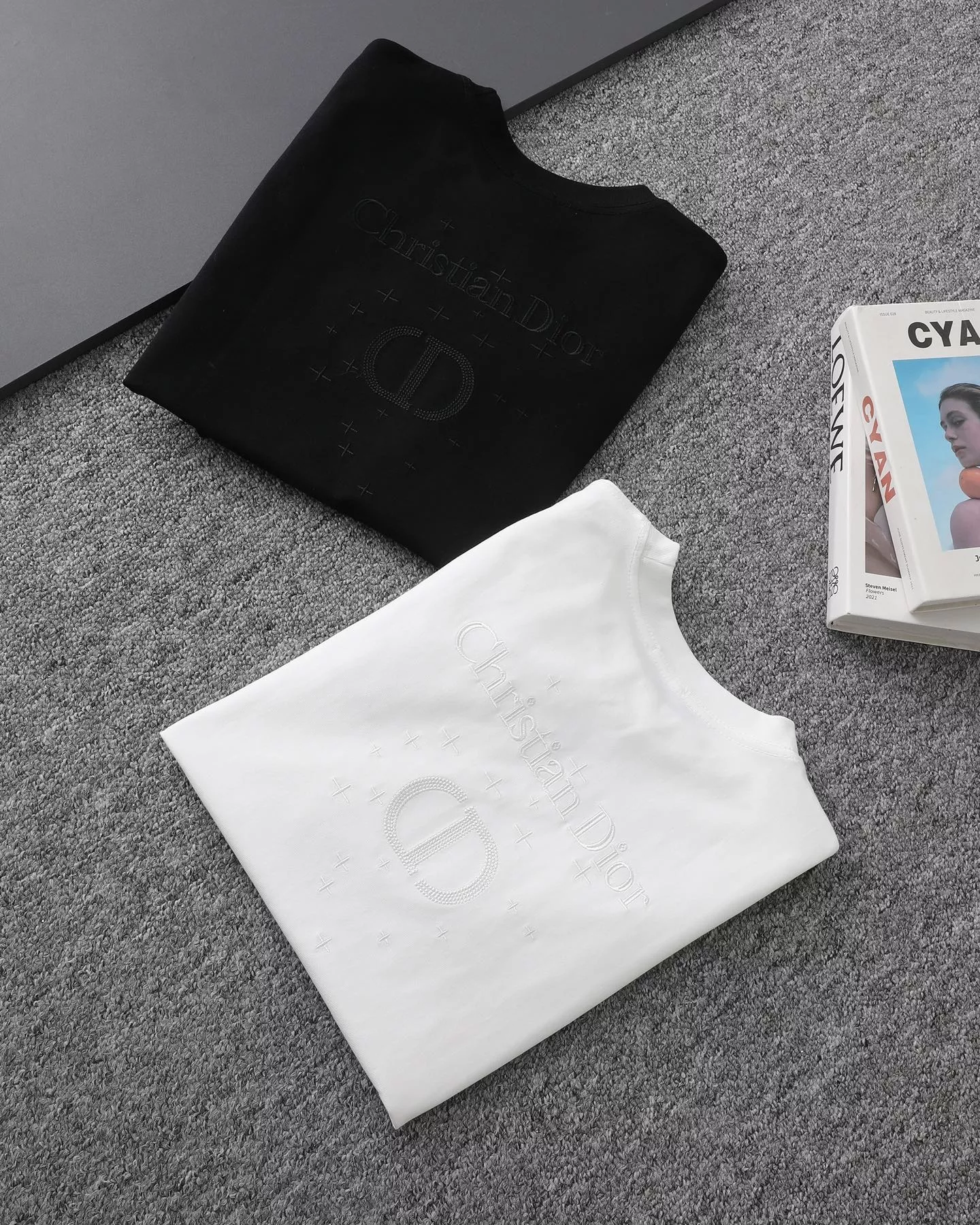 디올 CD 로고 앞자수 백레터링 자수 코튼 반팔 상세 이미지 6