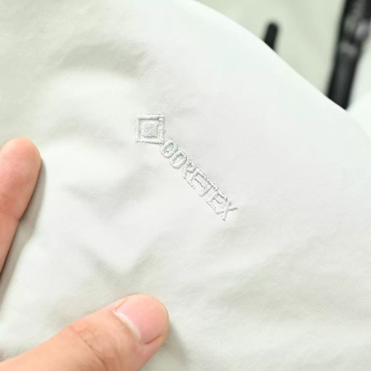 아크테릭스 베타 다운 후드 재킷 상세 이미지 23