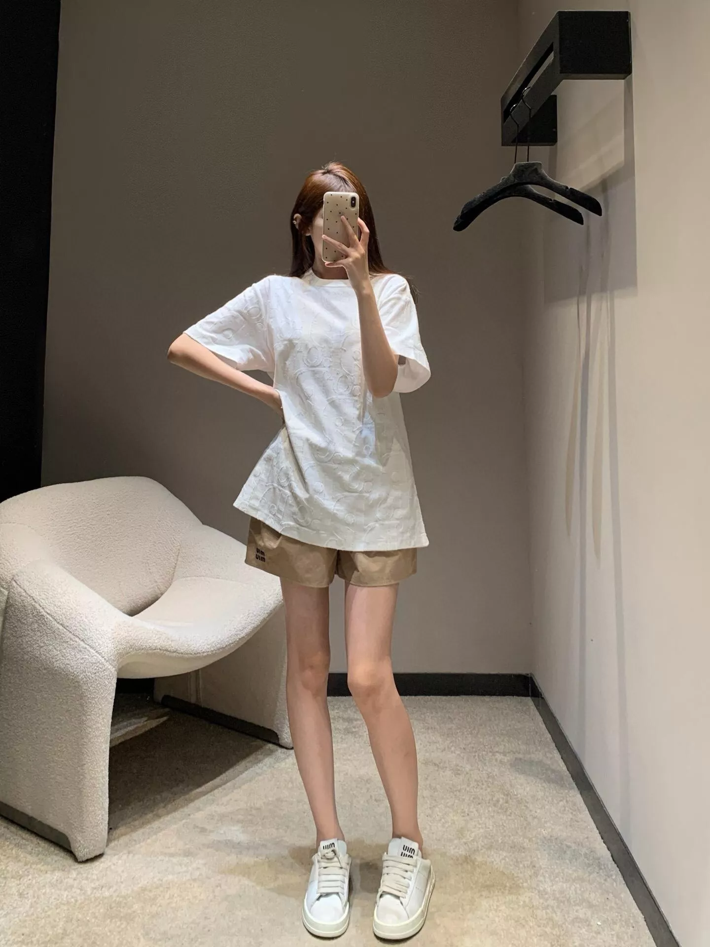 디올 오블리크 로고 플로킹 엠보 반팔 티셔츠 상세 이미지 18