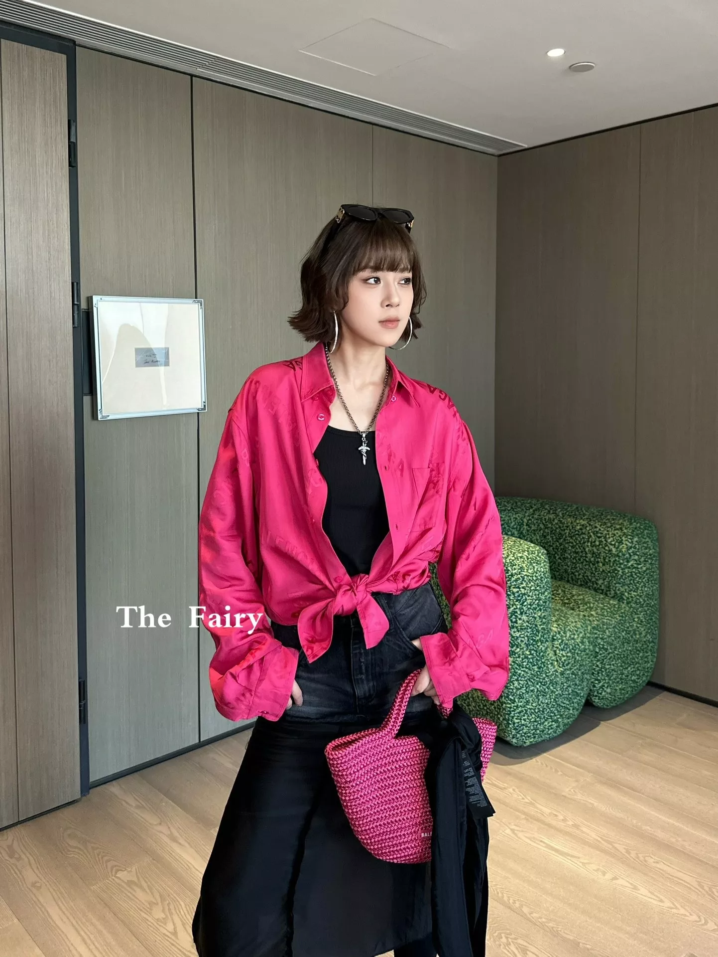 발렌시아가 로고마니아 올오버 자카드 오버핏 셔츠 상세 이미지 10