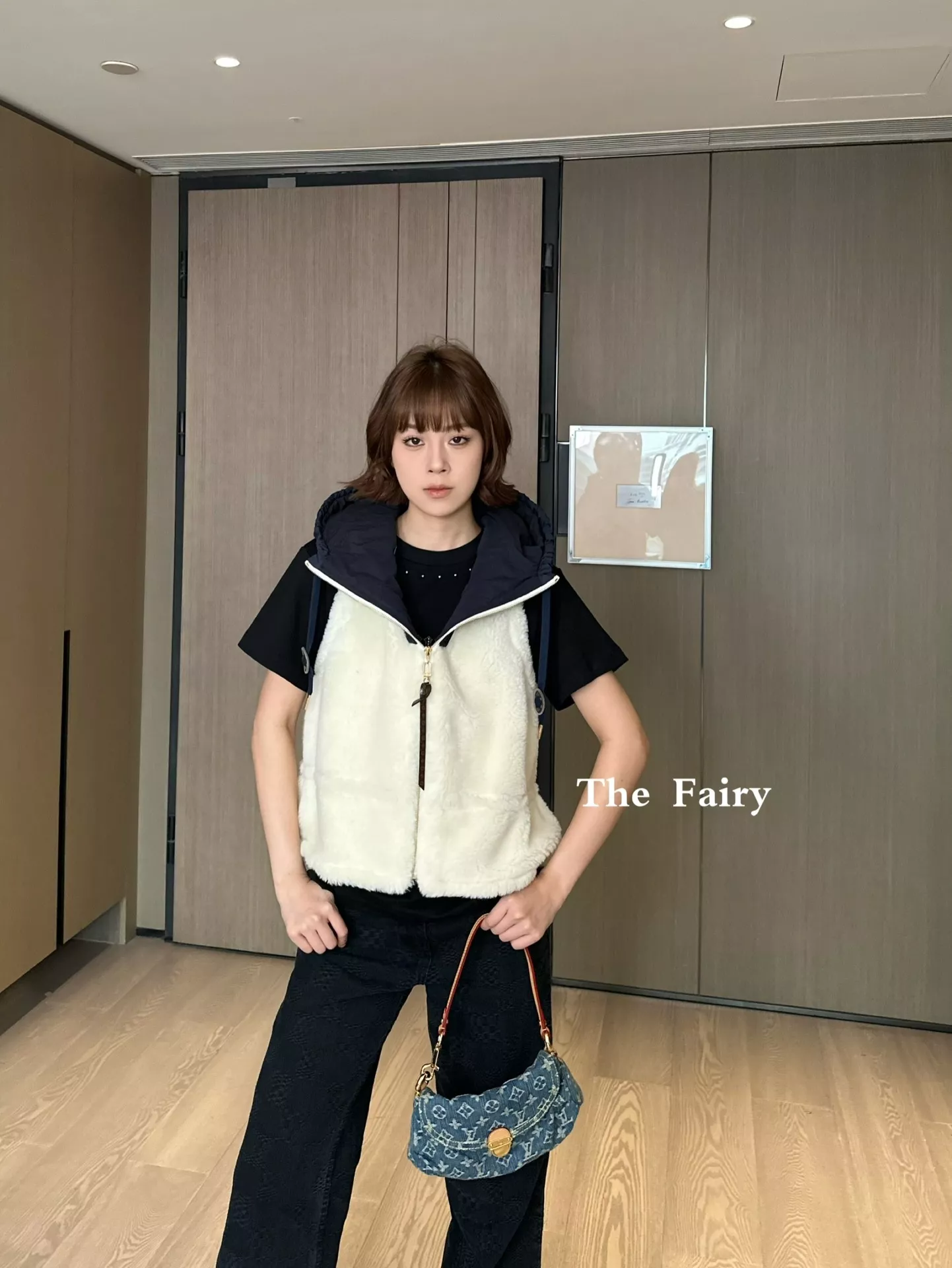 루이비통 모노그램 테디 플리스 후드 집업 조끼 상세 이미지 16