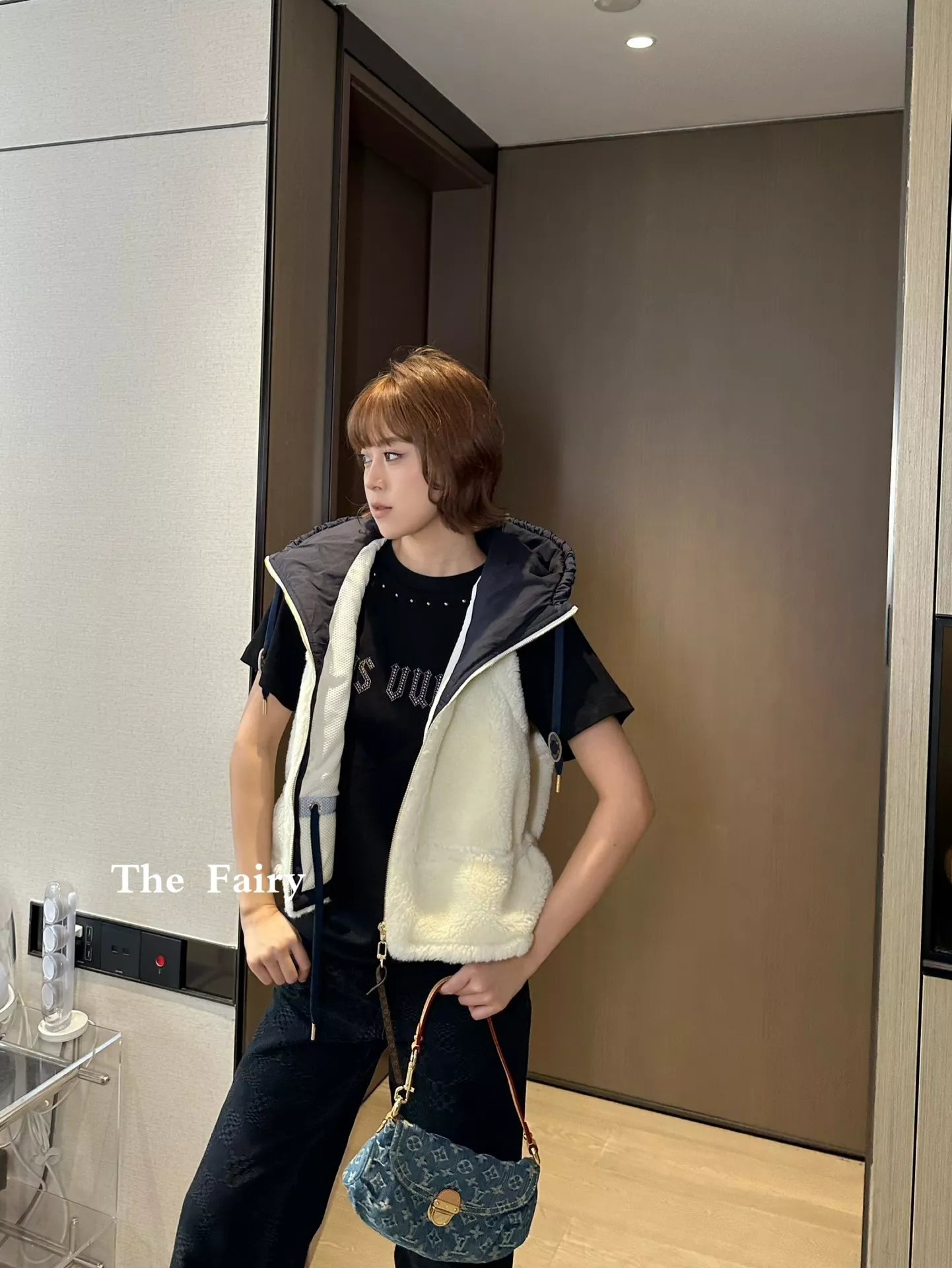 루이비통 모노그램 테디 플리스 후드 집업 조끼 상세 이미지 11