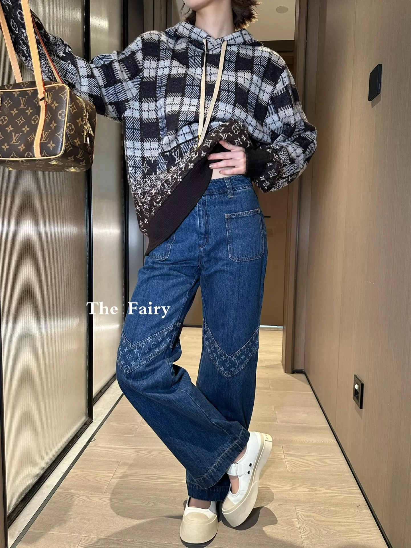 루이비통 모노그램 디테일 원색 데님 팬츠 상세 이미지 13