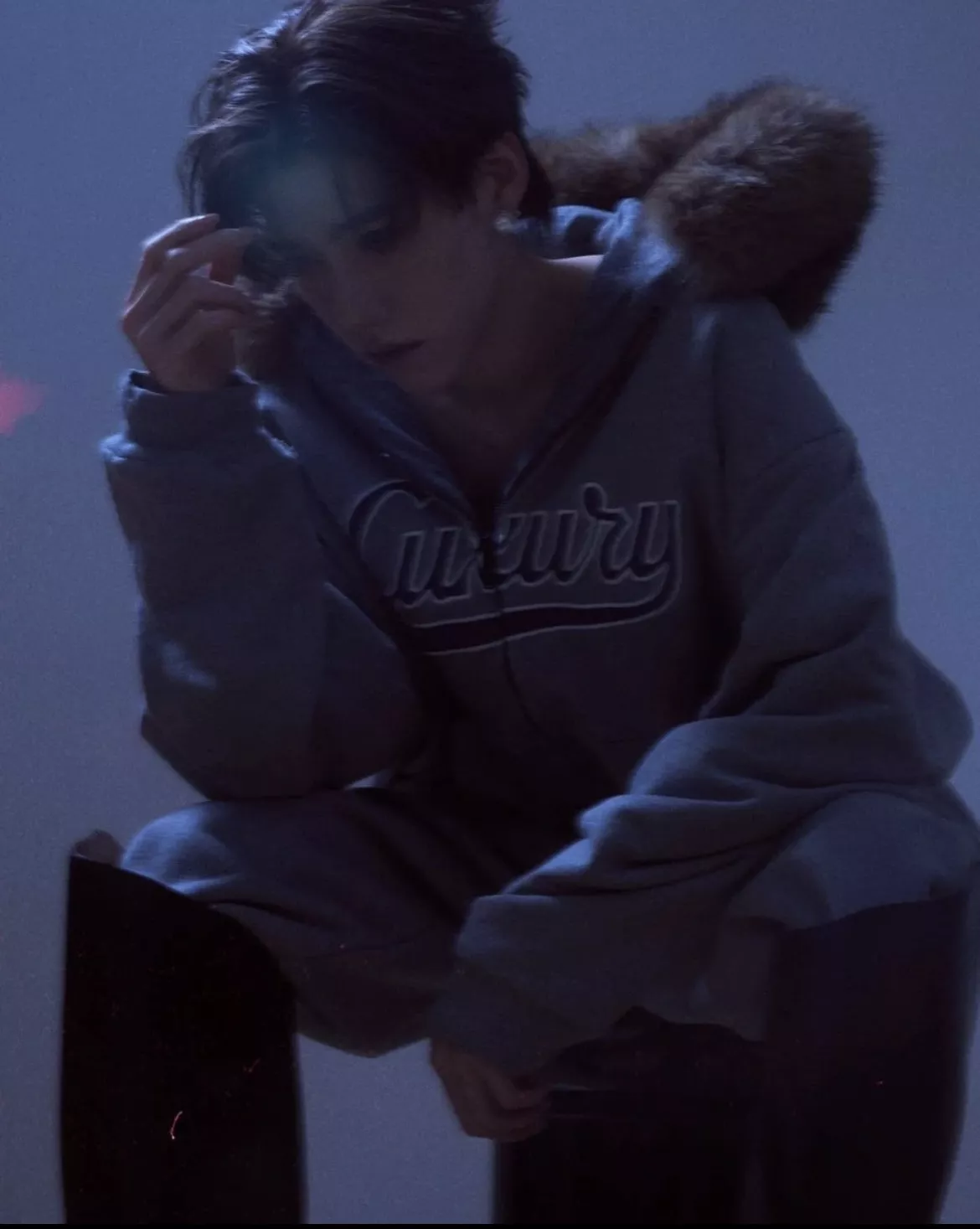 루이비통 모노그램 디테일 원색 데님 팬츠 상세 이미지 33