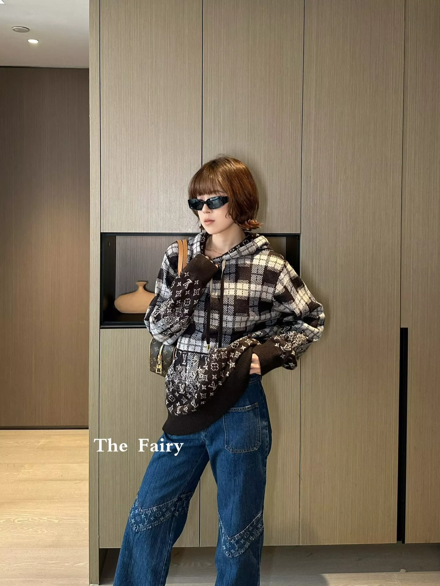 루이비통 모노그램 디테일 원색 데님 팬츠 상세 이미지 11