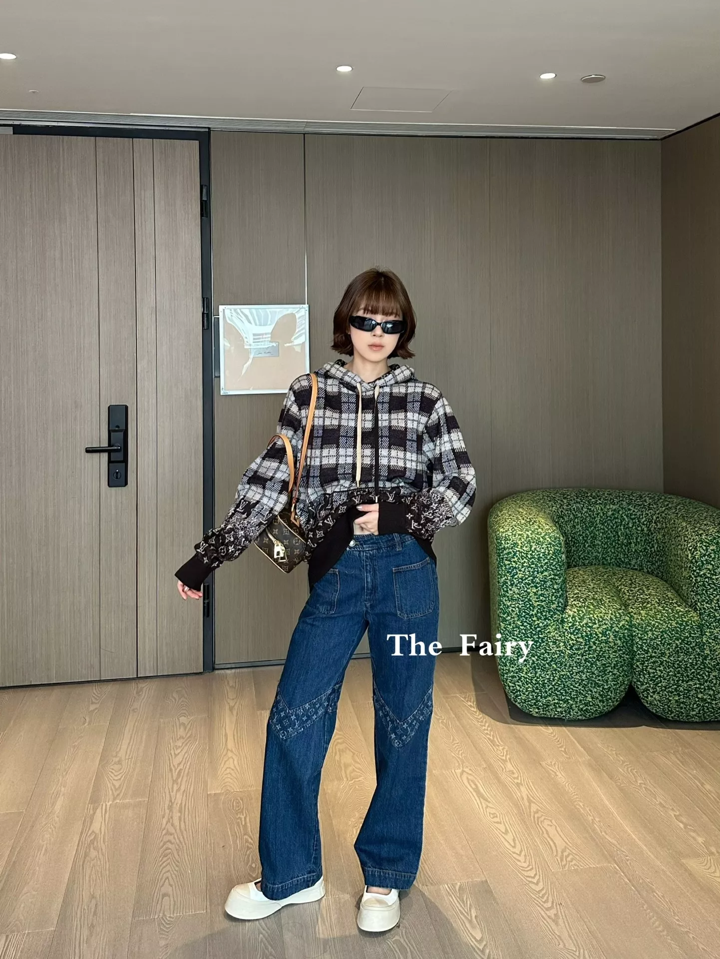루이비통 모노그램 디테일 원색 데님 팬츠 상세 이미지 19