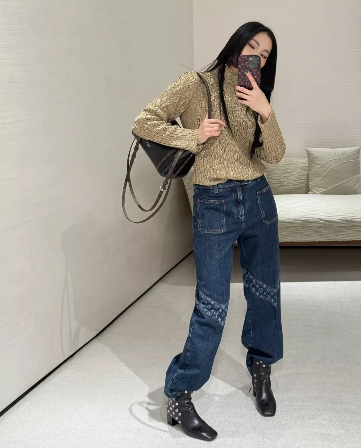 루이비통 모노그램 디테일 원색 데님 팬츠 상세 이미지 29