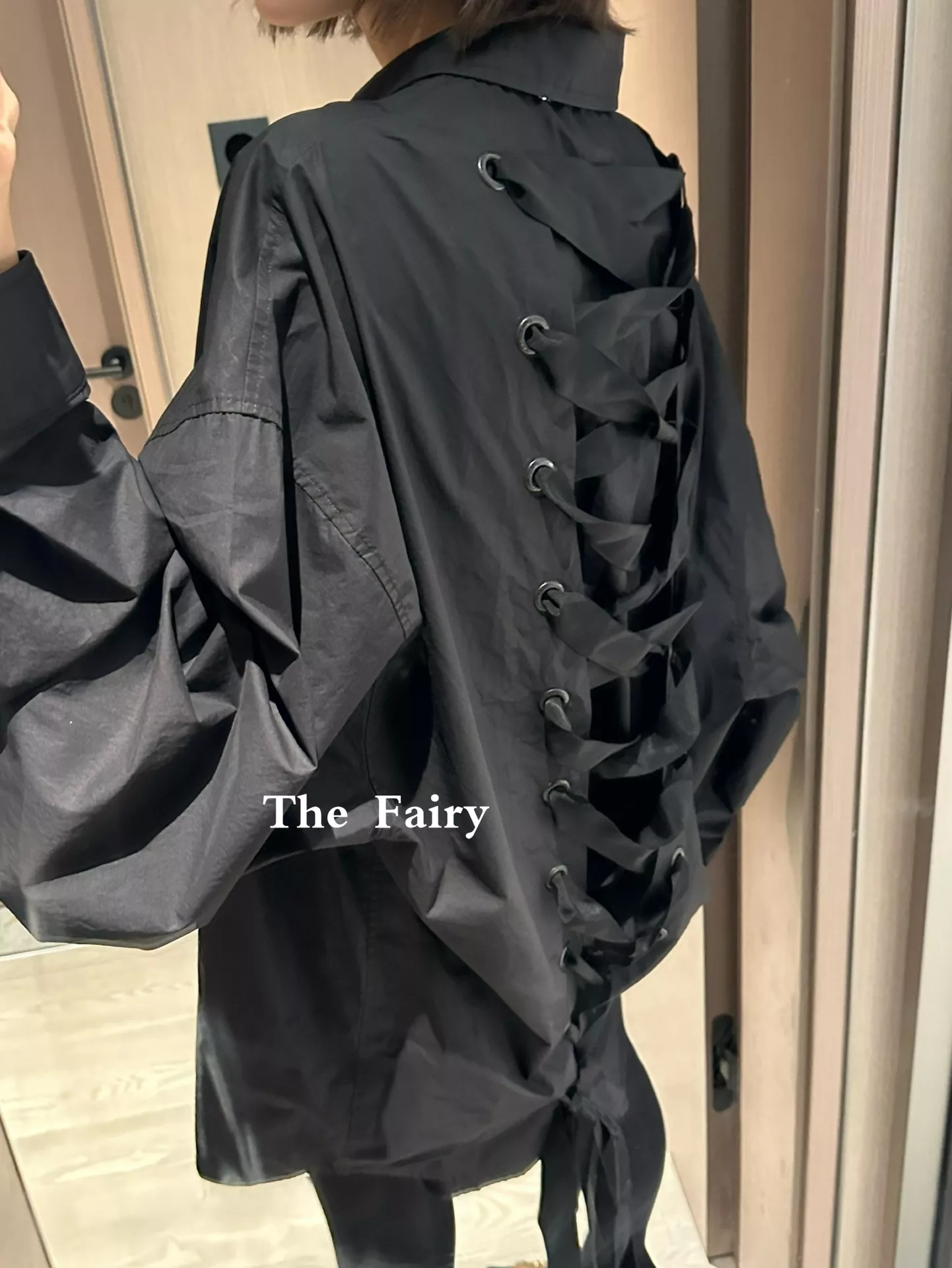 발렌시아가 레이스업 오버핏 스트링 셔츠 상세 이미지 18