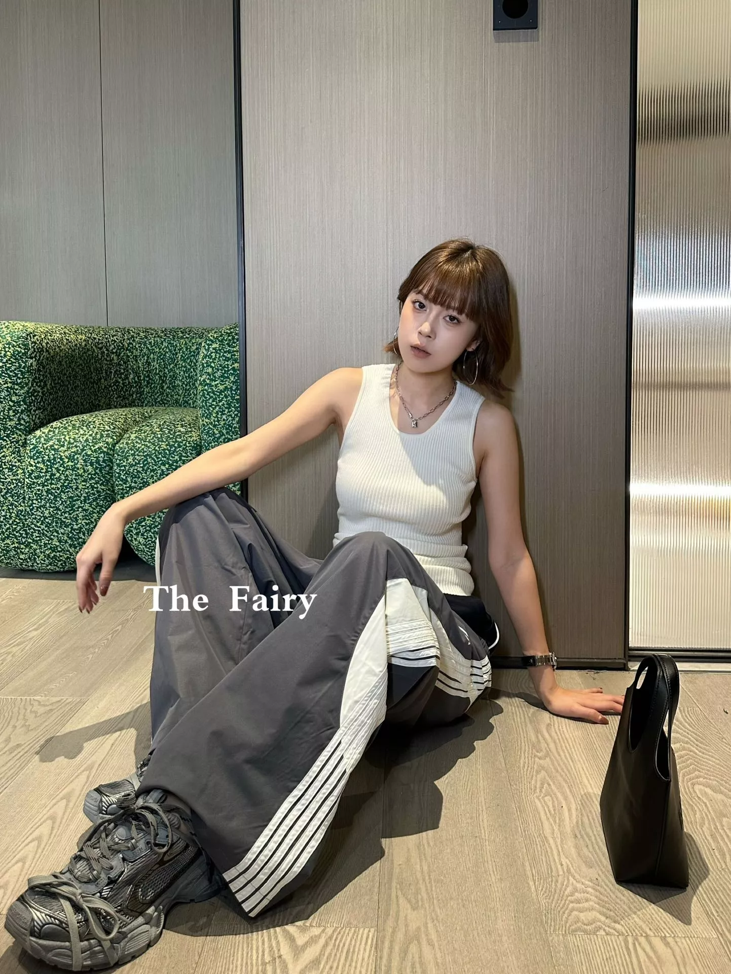 발렌시아가 컷업 투웨이 원단 믹스 스포츠 아이콘 자수 트랙 팬츠 상세 이미지 49