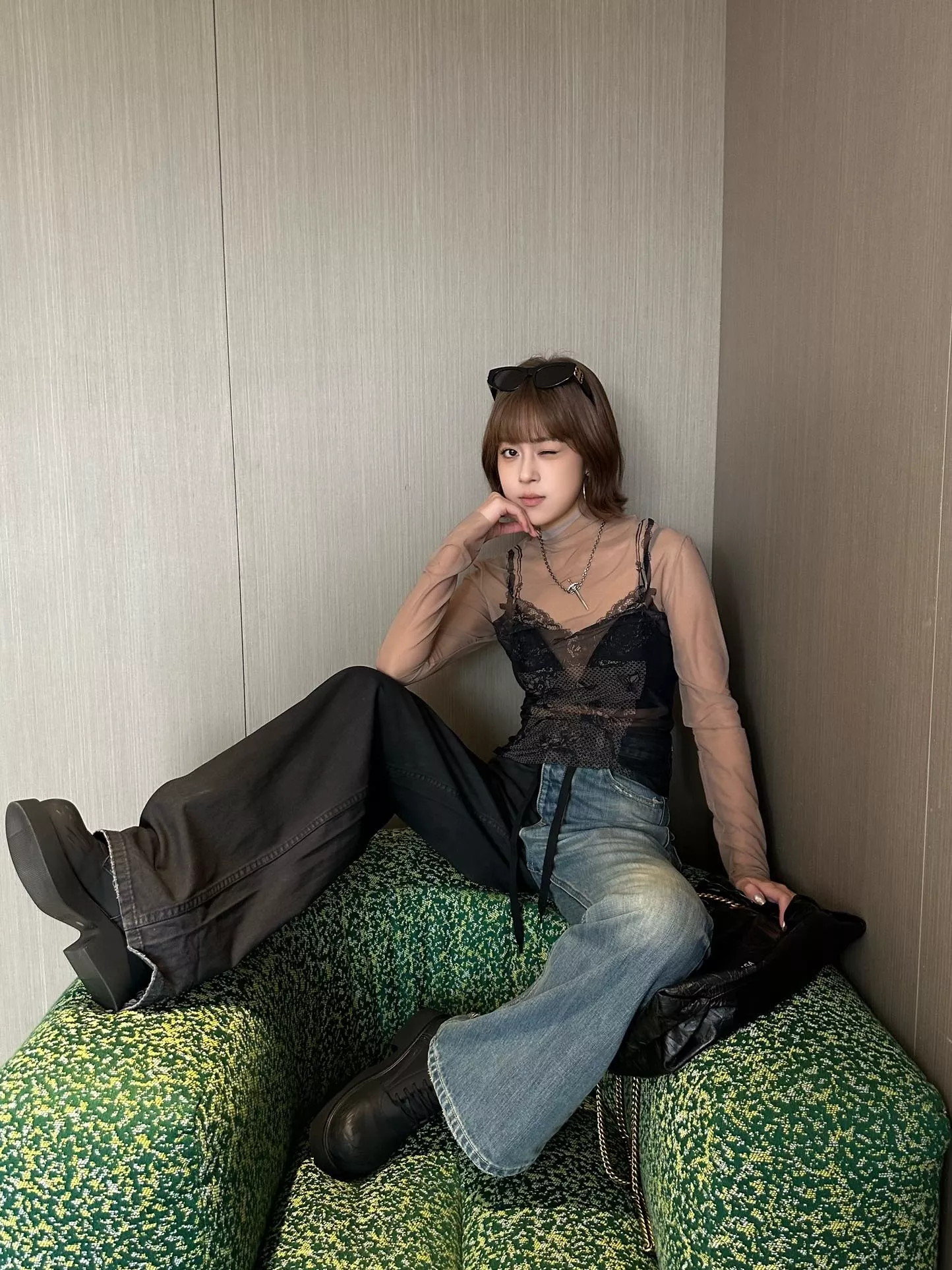 발렌시아가 하이브리드 배기 투톤 데님 팬츠 상세 이미지 11