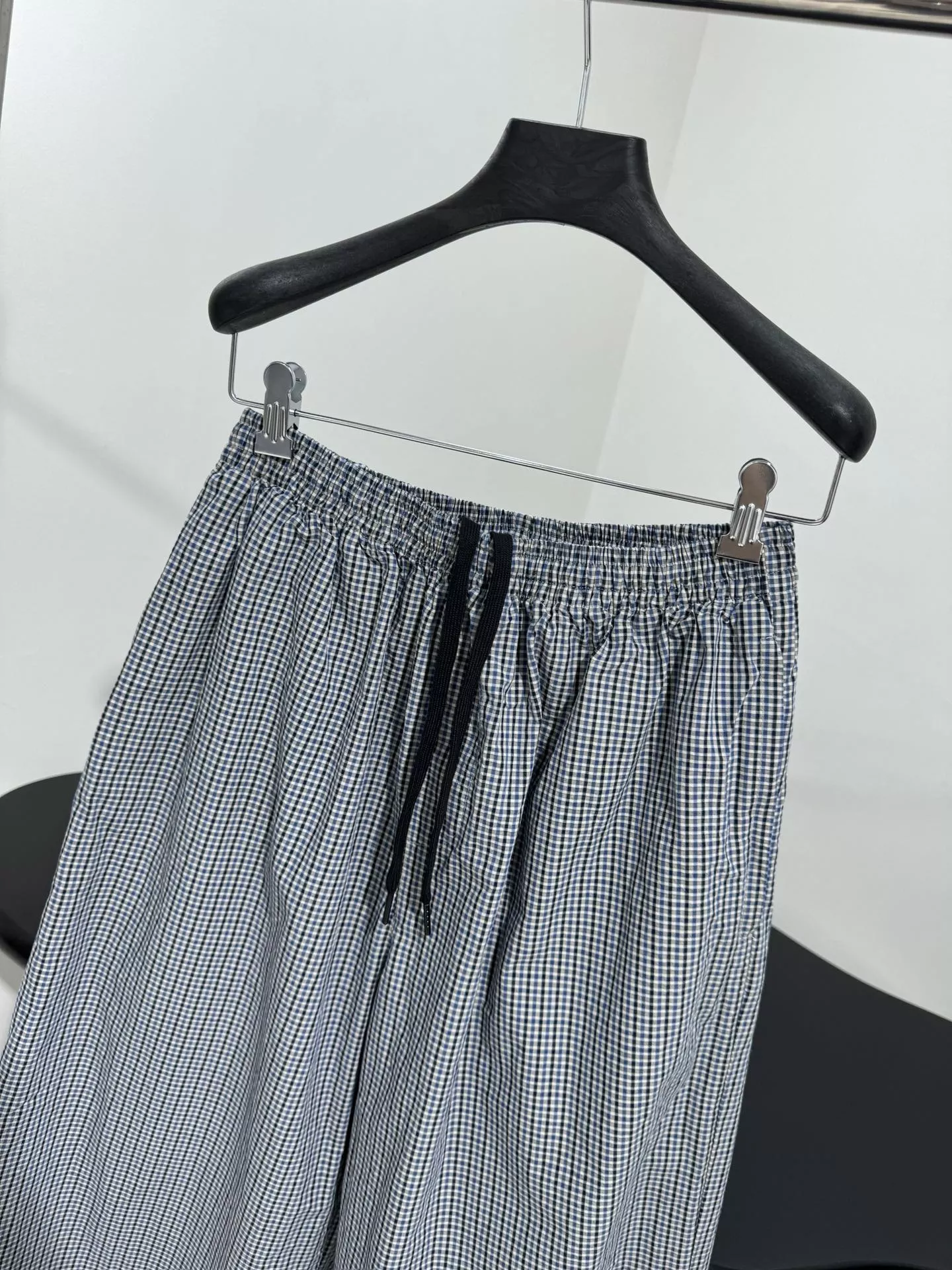 발렌시아가 로렐 클래식 체크 밴딩 와이드 팬츠 상세 이미지 2