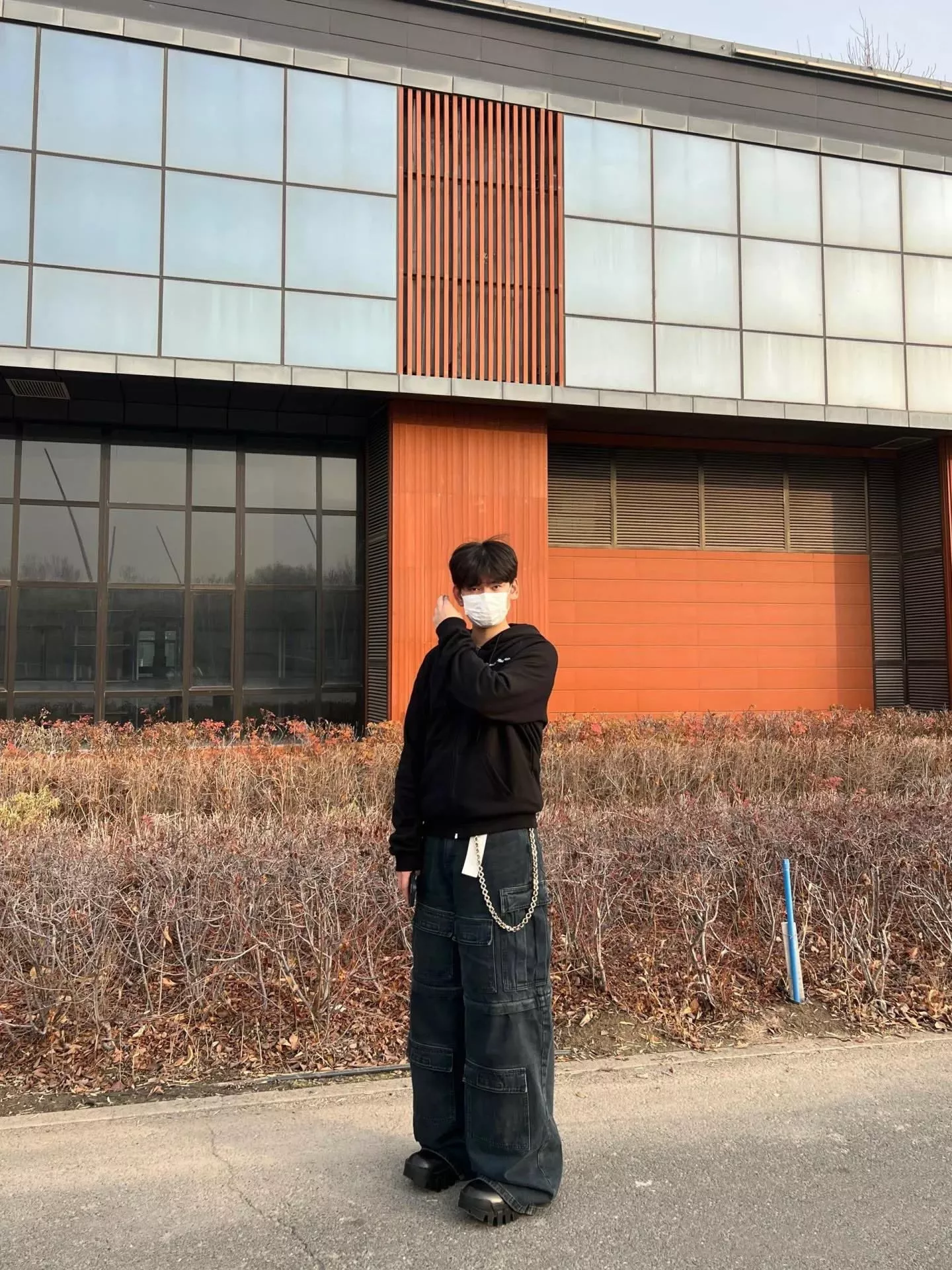 발렌시아가 카고 워싱 데님 블랙 공장 스타일 팬츠 상세 이미지 29
