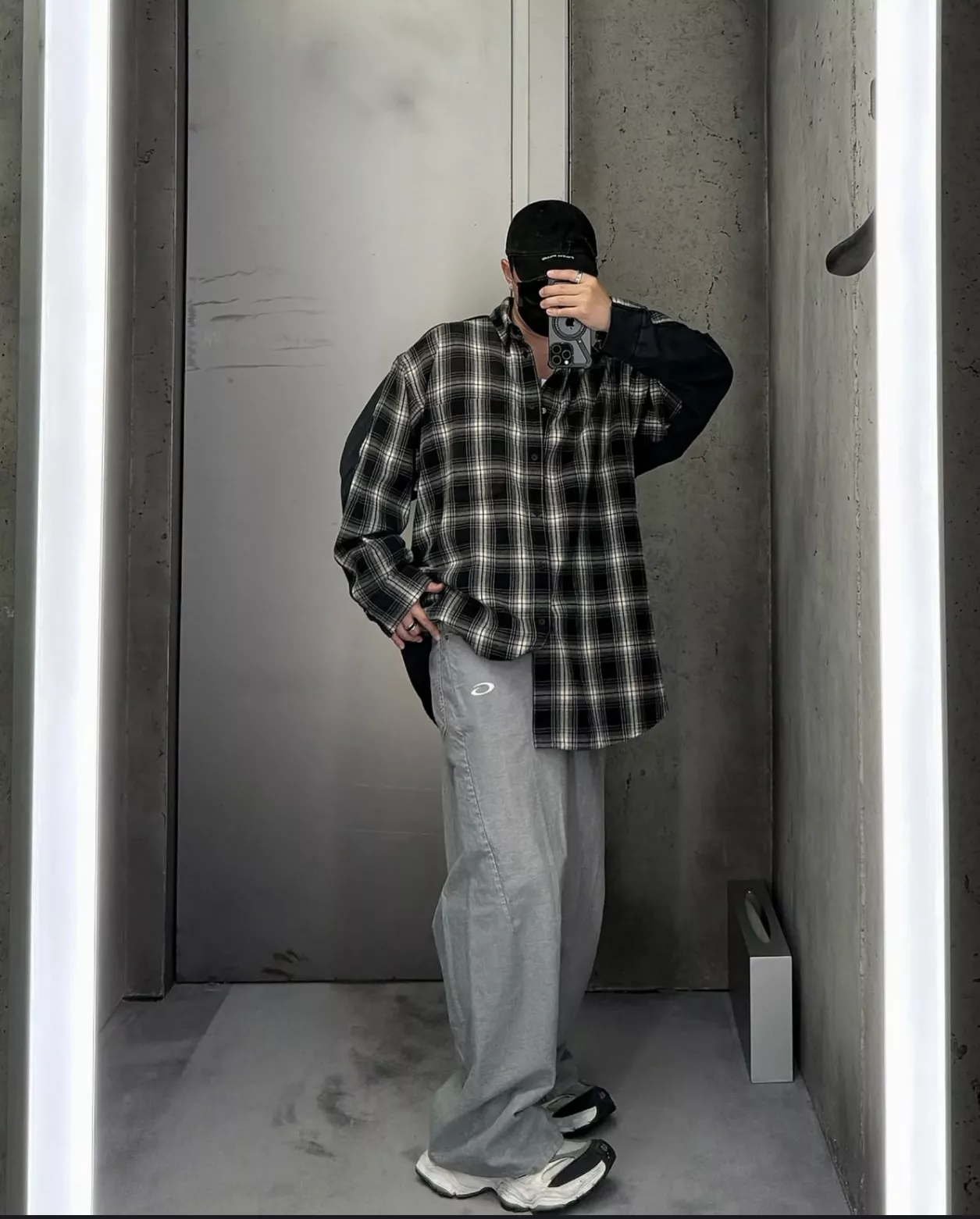 발렌시아가 체크 플란넬 패치워크 레이어드 셔츠 상세 이미지 26