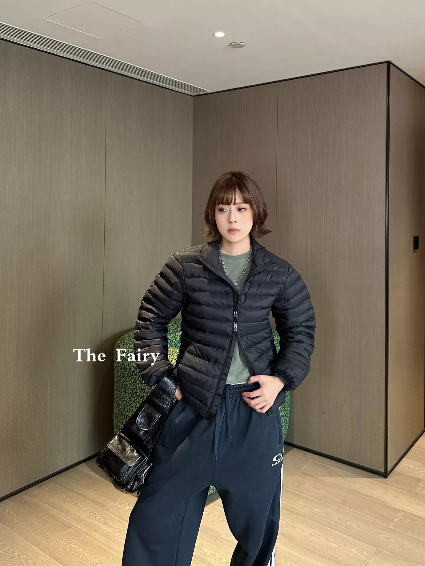 발렌시아가 스키 크롭 패딩 재킷 상세 이미지 12
