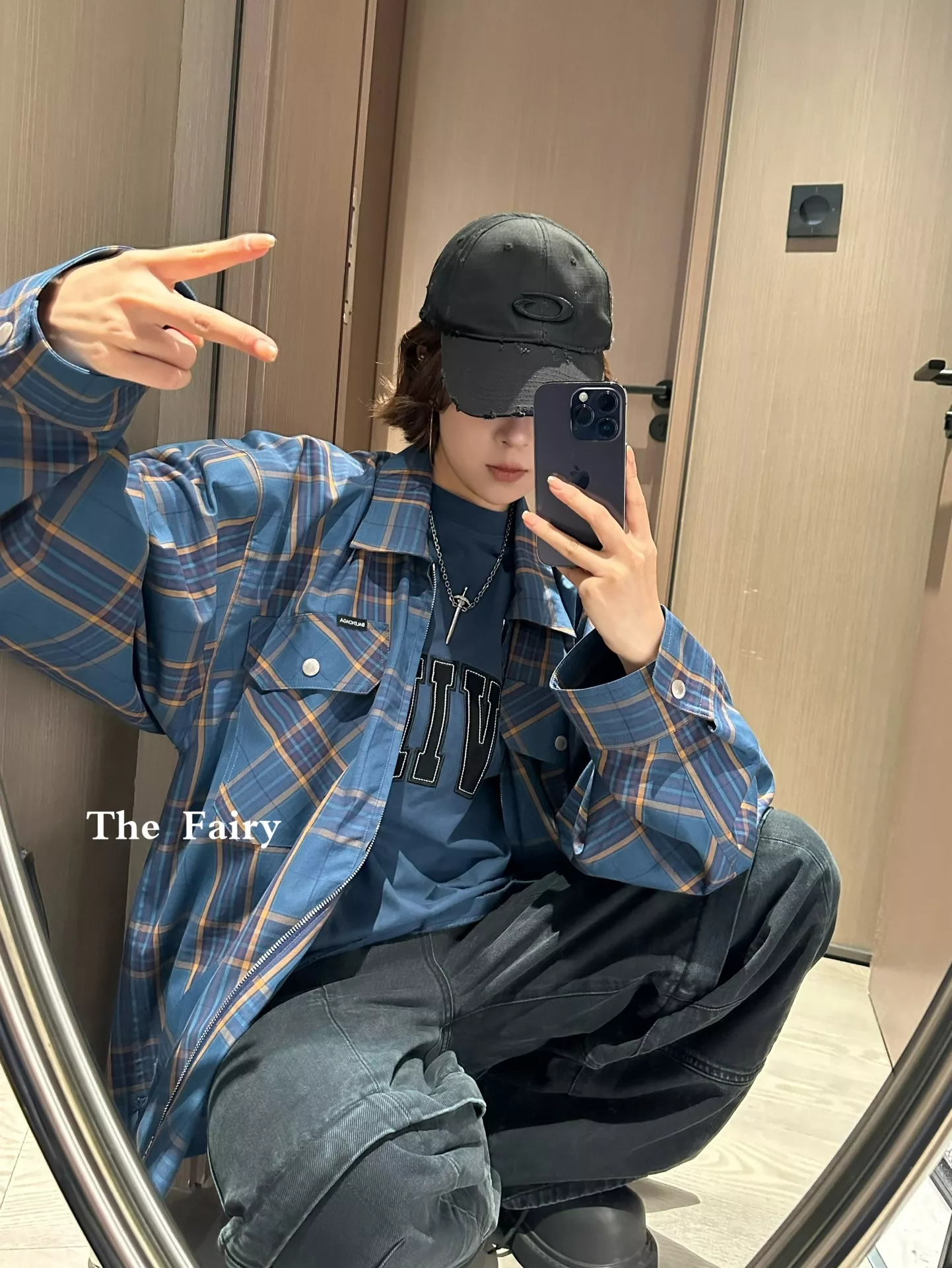 발렌시아가 유틸리티 오버핏 체크 셔츠형 재킷 상세 이미지 19