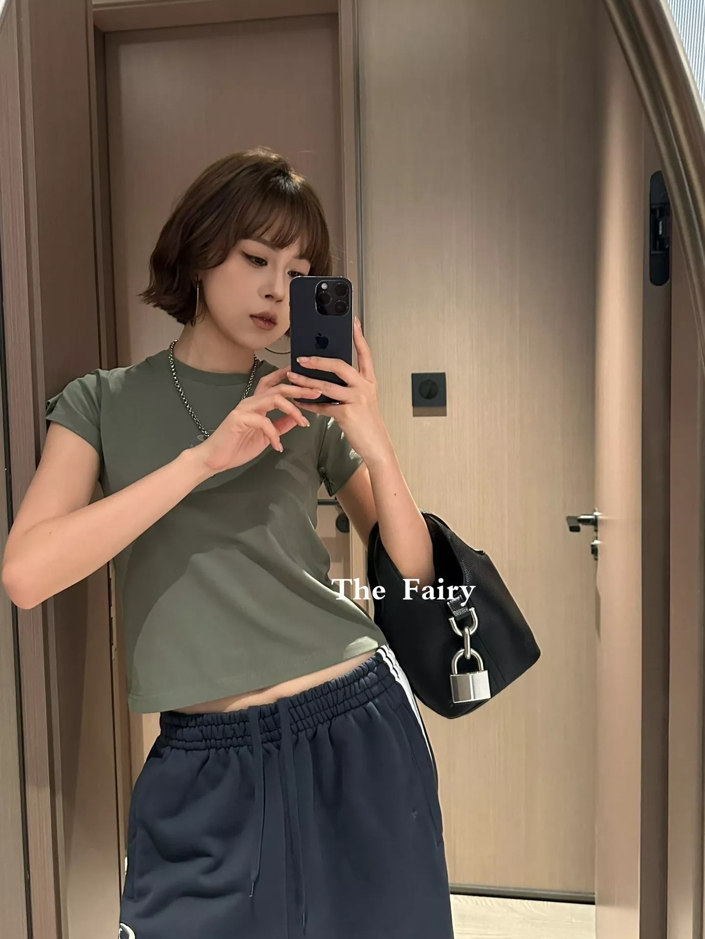 발렌시아가 루프 스포츠 아이콘 스몰 핏 워싱 프린트 티셔츠 상세 이미지 14