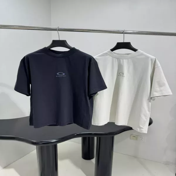 발렌시아가 루프 스포츠 아이콘 합신 핏 티셔츠