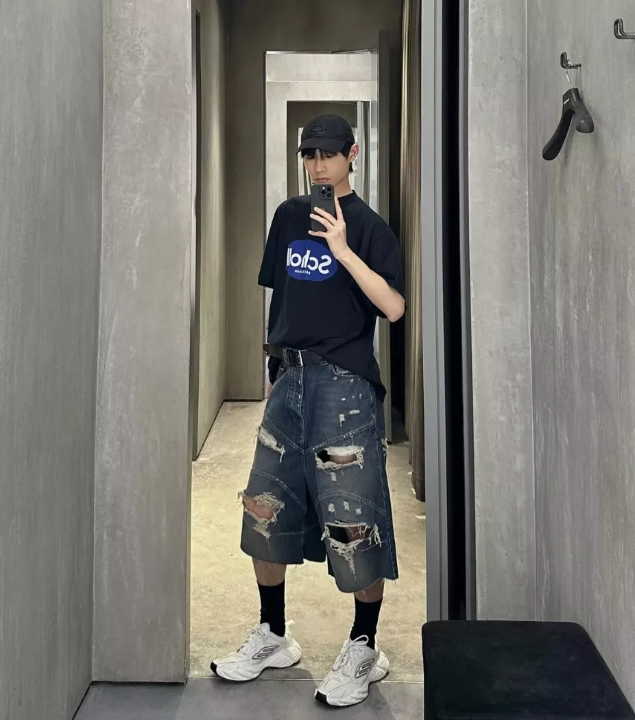발렌시아가 배기 오버사이즈 데님 하프팬츠 상세 이미지 25