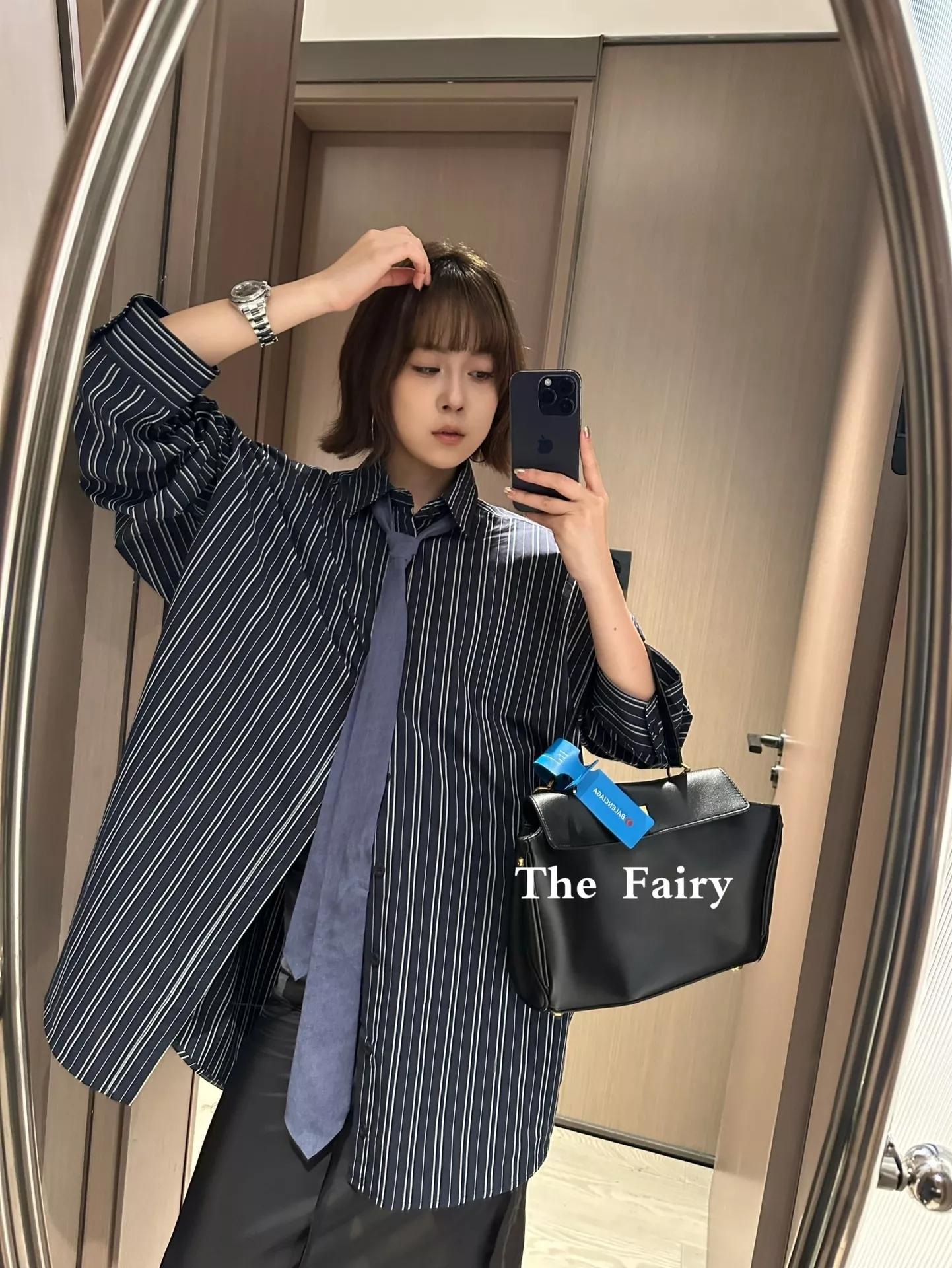 발렌시아가 네이비 스트라이프 오버핏 코튼 셔츠 상세 이미지 19
