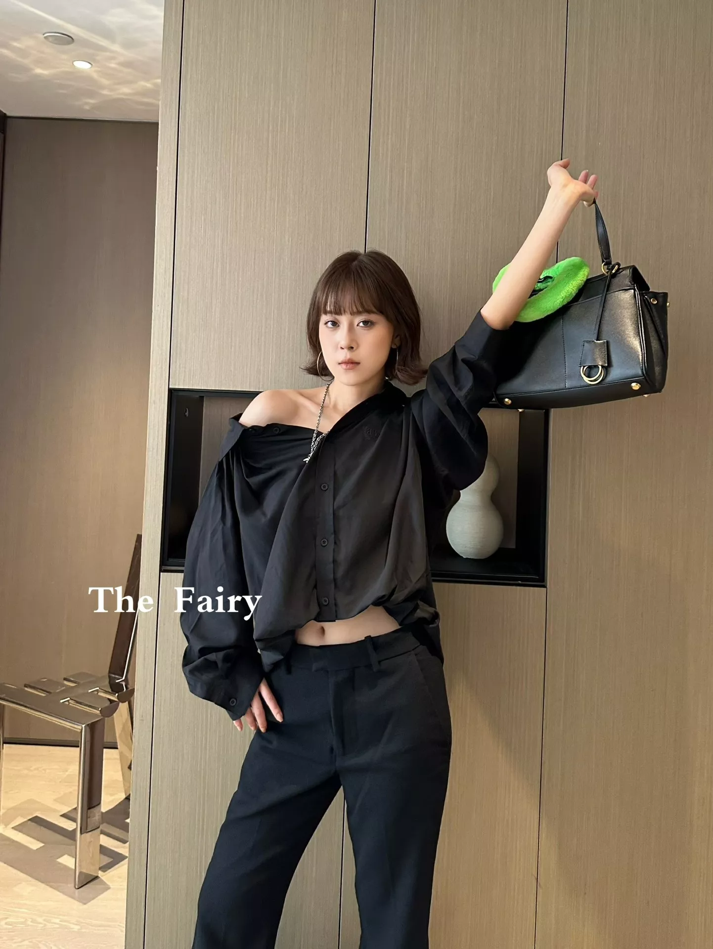 발렌시아가 로렐 클래식 자수 언밸런스 롱 셔츠 상세 이미지 10