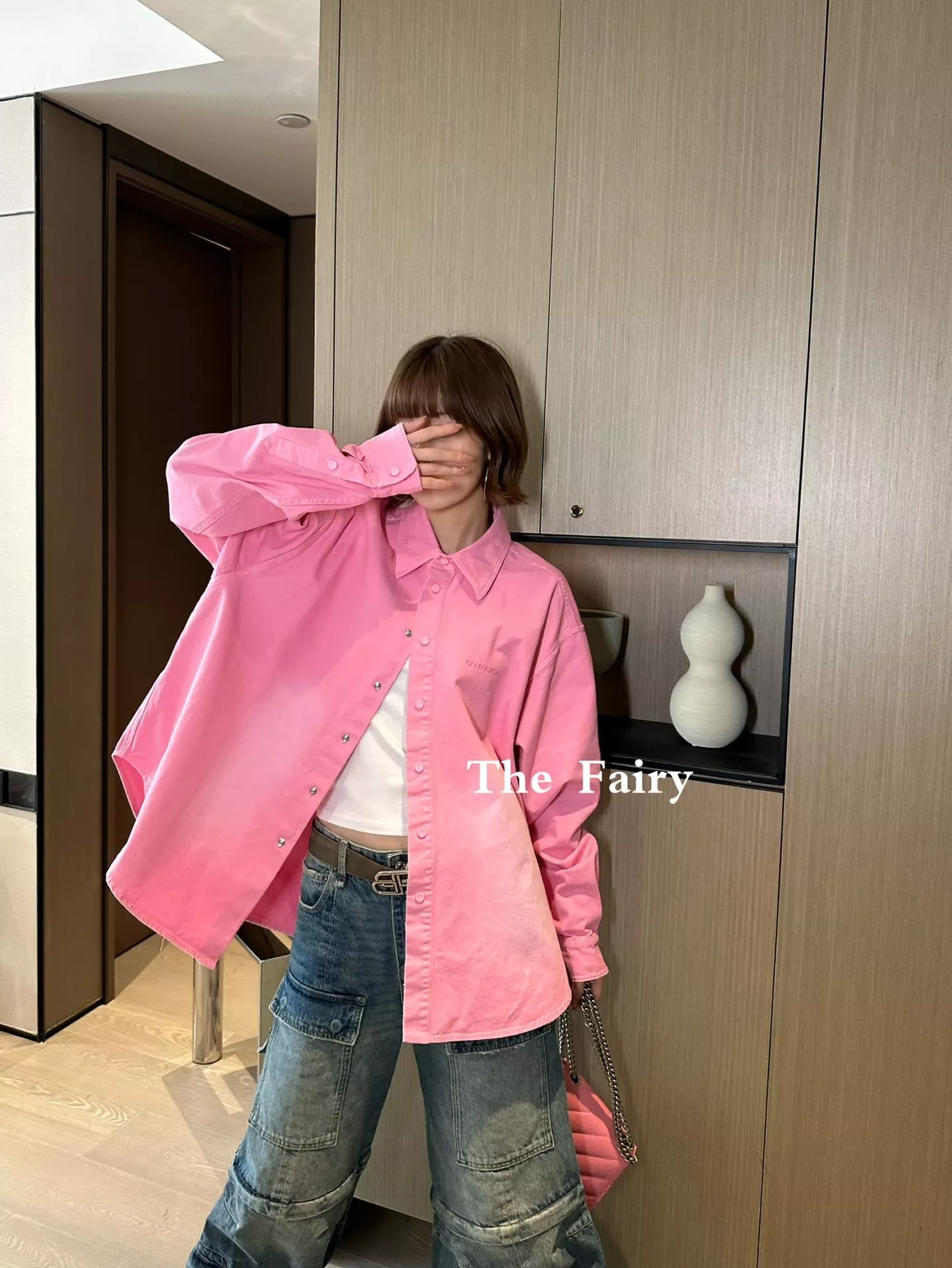 발렌시아가 아트 레터 자수 워싱 핑크 오버핏 데님 셔츠 상세 이미지 11