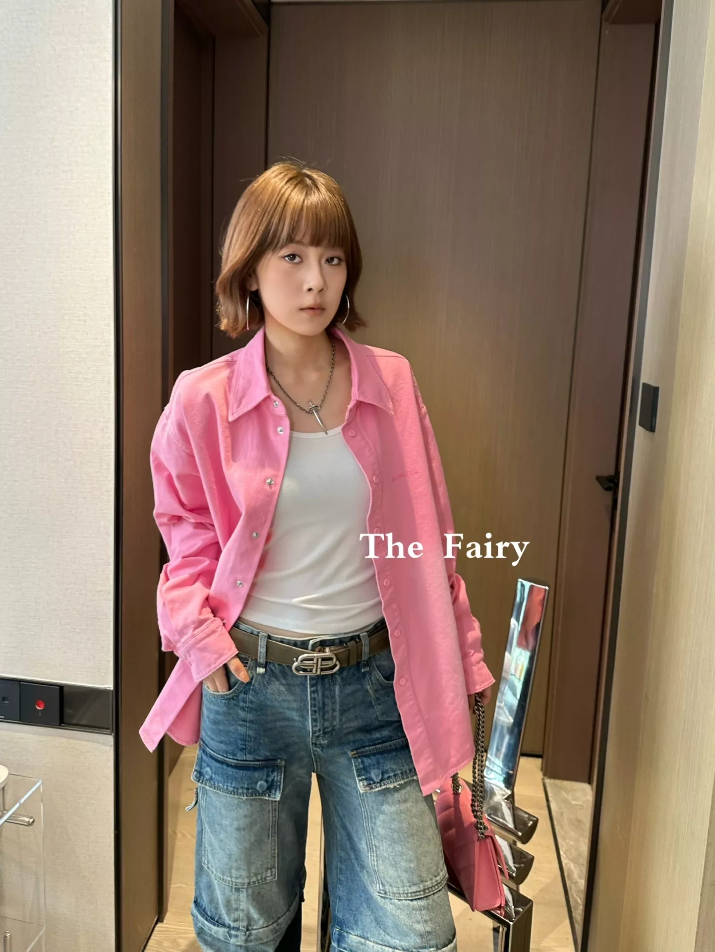 발렌시아가 아트 레터 자수 워싱 핑크 오버핏 데님 셔츠 상세 이미지 19