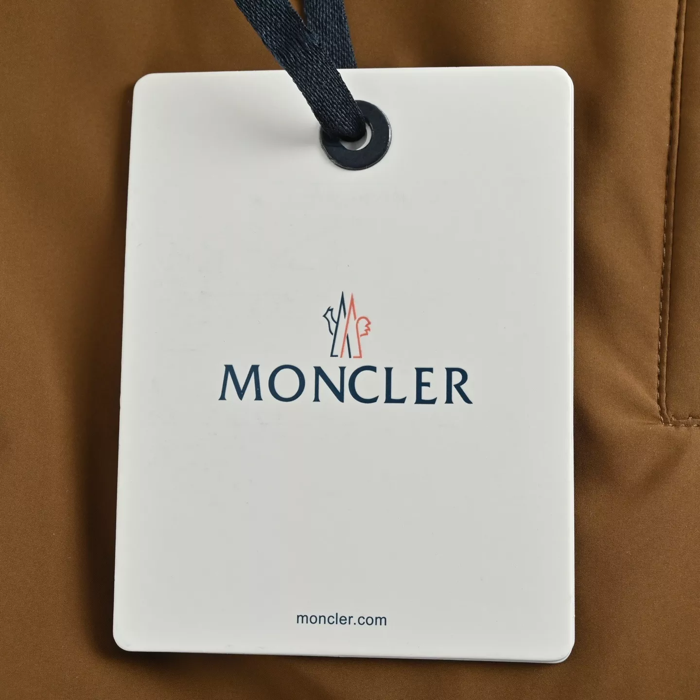 몽클레어 하이넥 숏 다운 재킷 상세 이미지 7