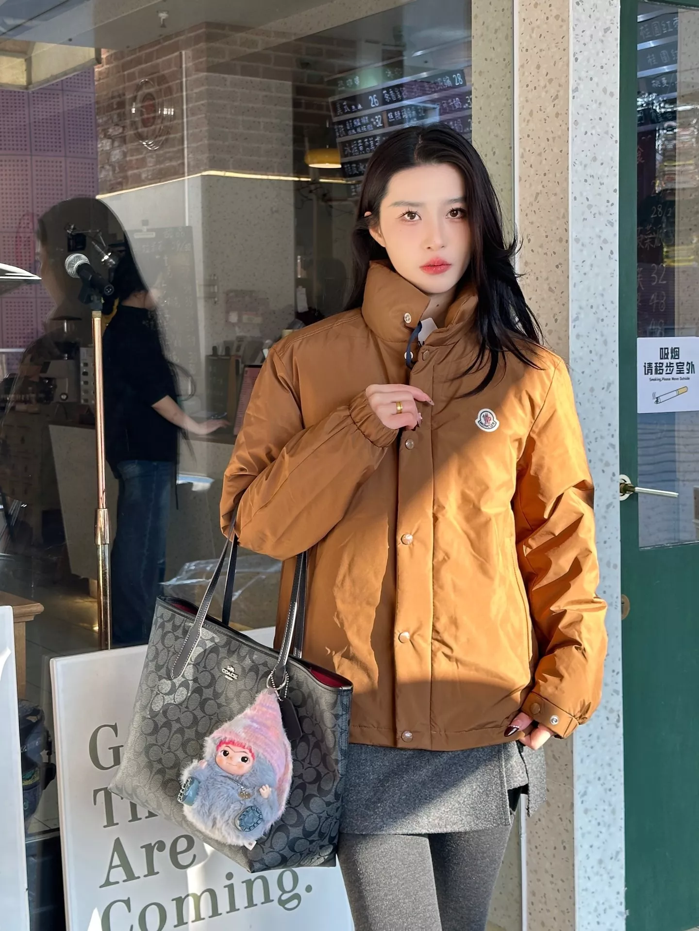 몽클레어 하이넥 숏 다운 재킷 상세 이미지 14