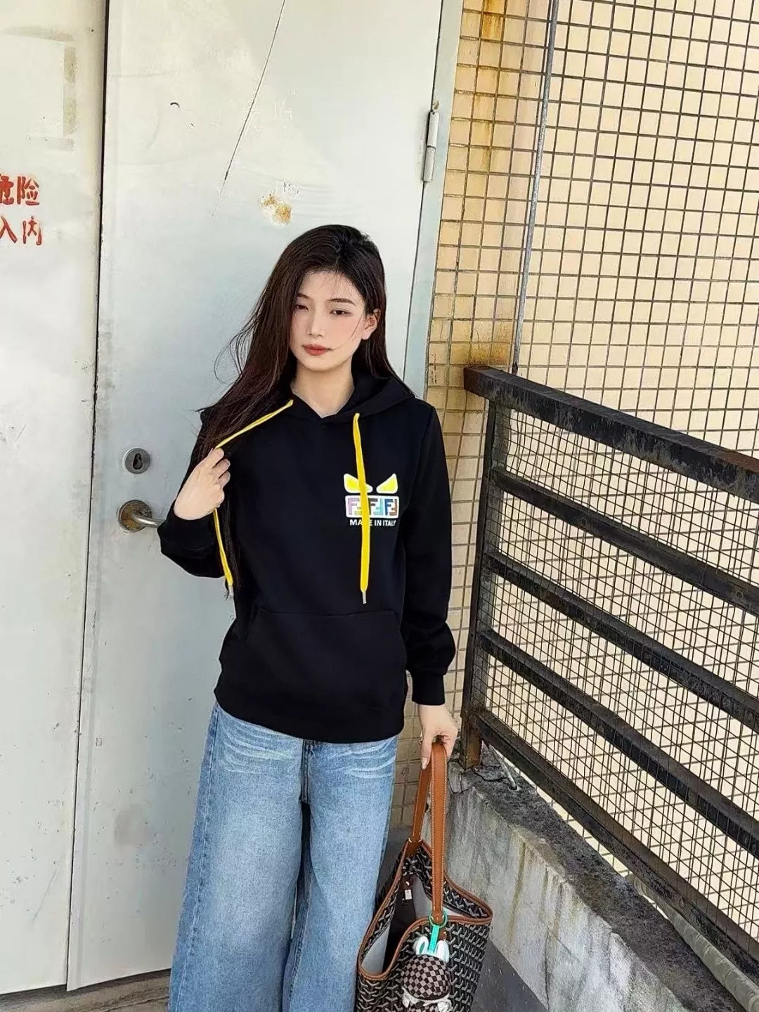 펜디 타월 자수 패치 몬스터 아이즈 후드 상세 이미지 15