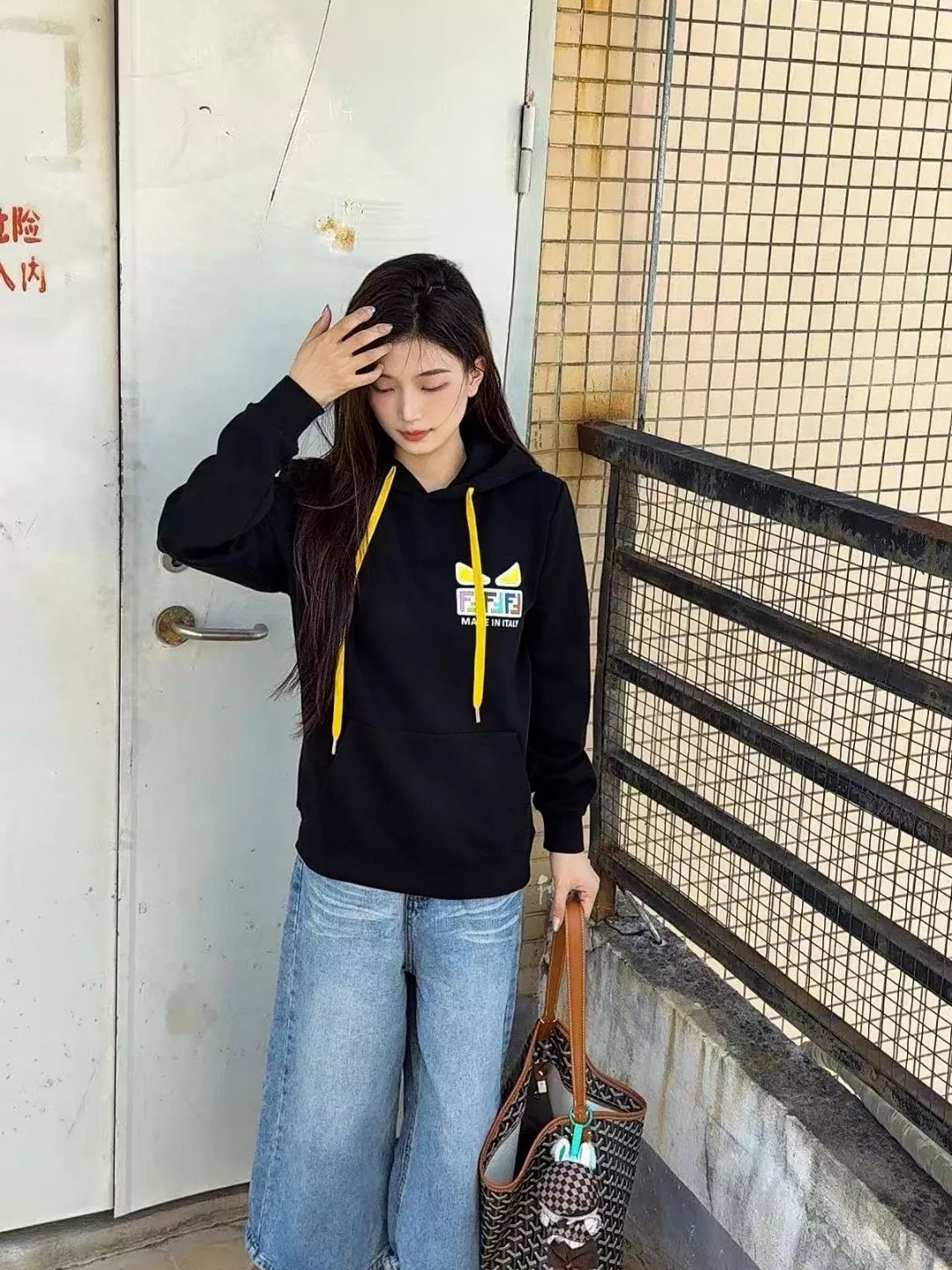 펜디 타월 자수 패치 몬스터 아이즈 후드 상세 이미지 14