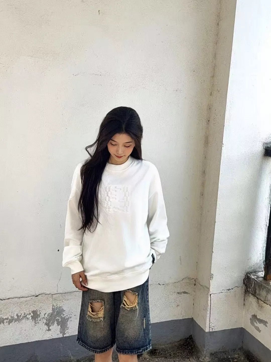 펜디 25FW 더블 F 엠보 라운드넥 스웨트셔츠 상세 이미지 14