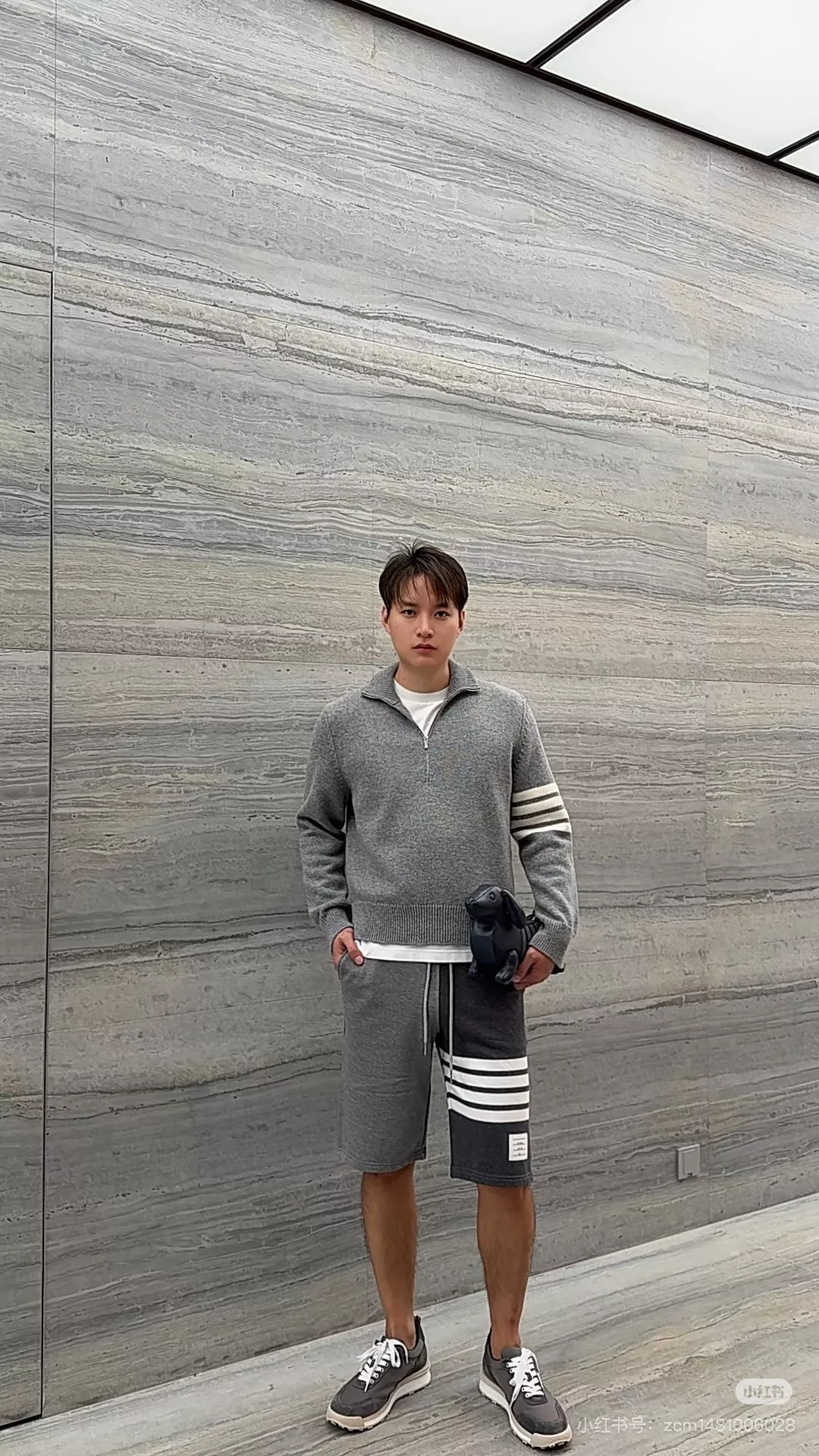 톰브라운 스탠드카라 하프집업 니트 상세 이미지 29