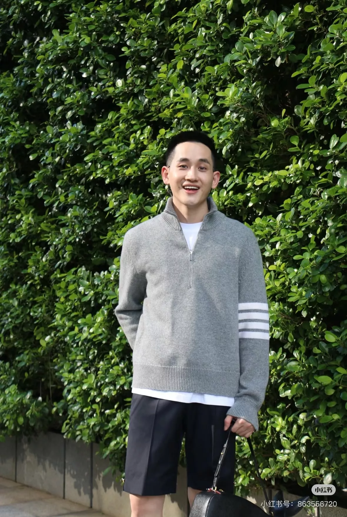 톰브라운 스탠드카라 하프집업 니트 상세 이미지 27