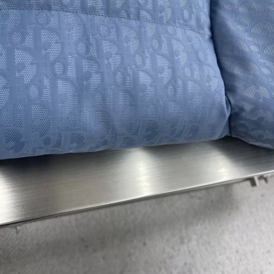 디올 올오버 모노그램 스탠드카라 다운 재킷 상세 이미지 5