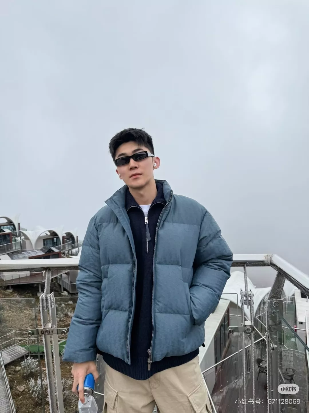 디올 올오버 모노그램 하이넥 다운 재킷 상세 이미지 16