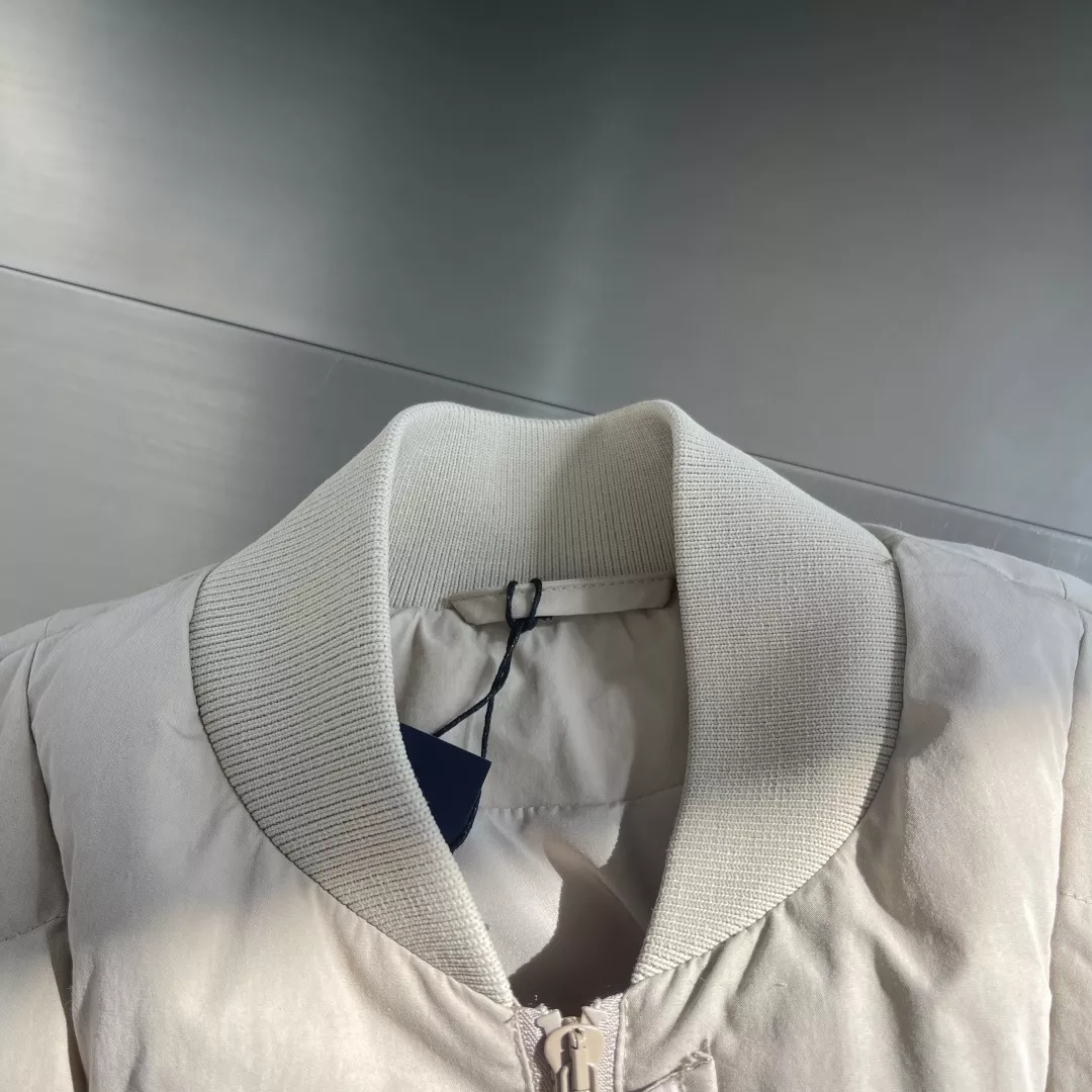 디올 마운틴 패치 퀼팅 숏 패딩 재킷 상세 이미지 3
